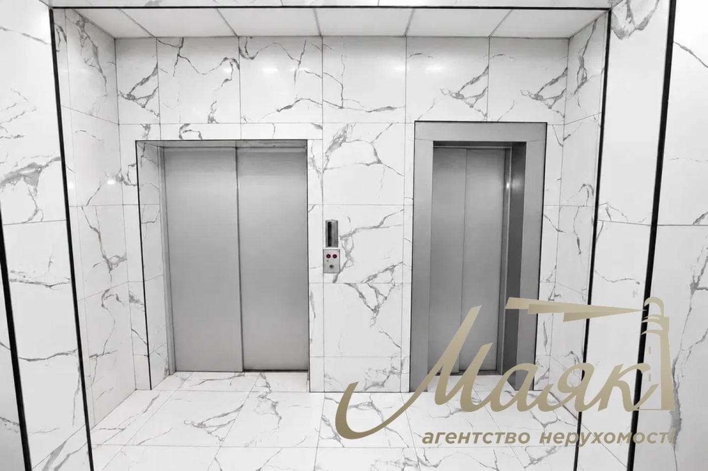 Rent a 180 m² furnished standalone office at 32A Yevhen Konovalets Street, Pechersk