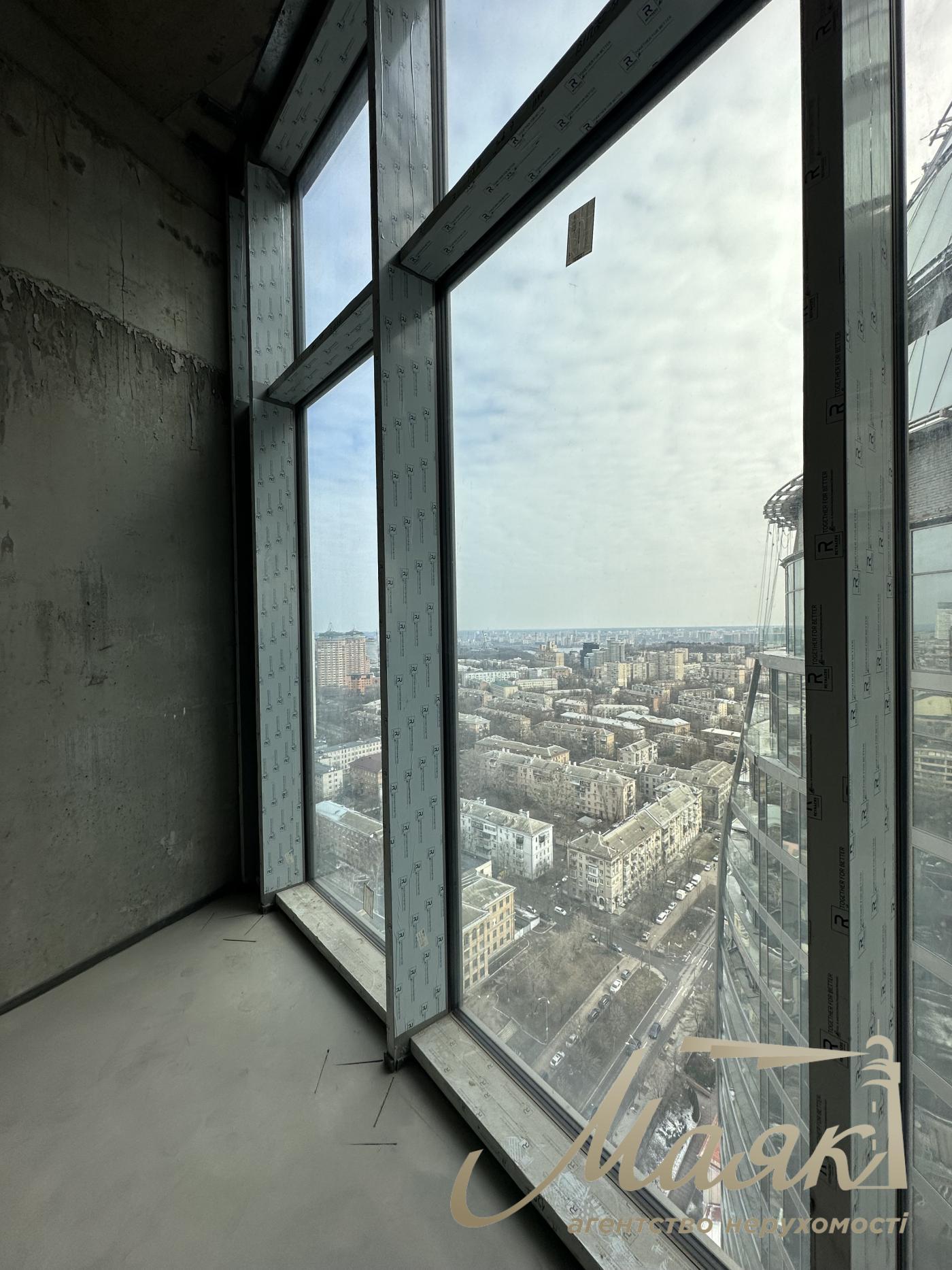 Продаж пентхауса 383м2 у ЖК Taryan Towers