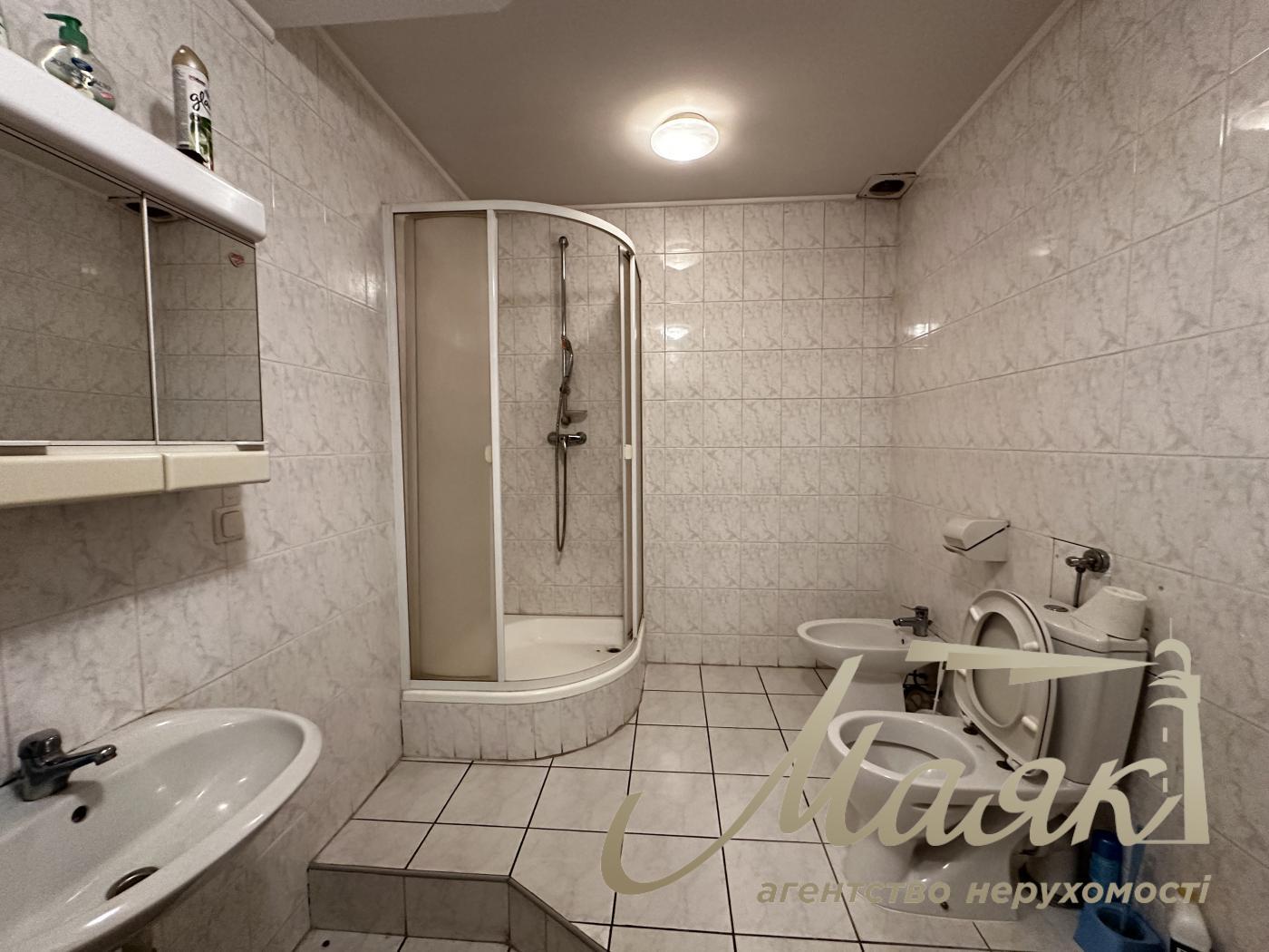 Оренда ОСЗ 600м2 вул.Бойчука 17, Печерськ