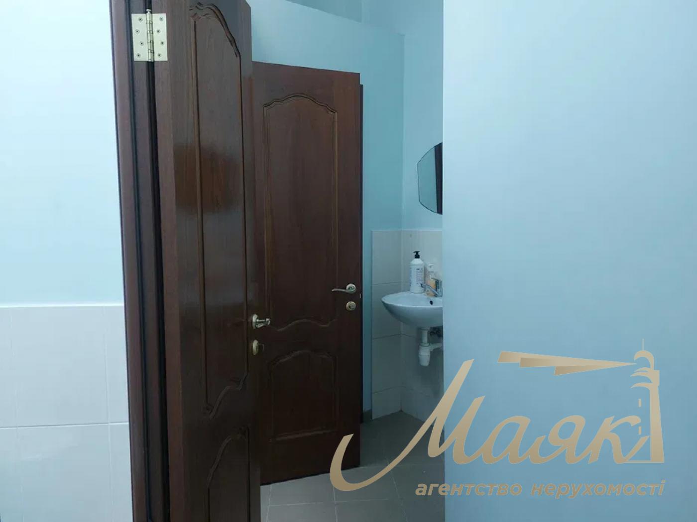 Commercial premises for rent 93 m2, Starokievska str., Shevchenko district district