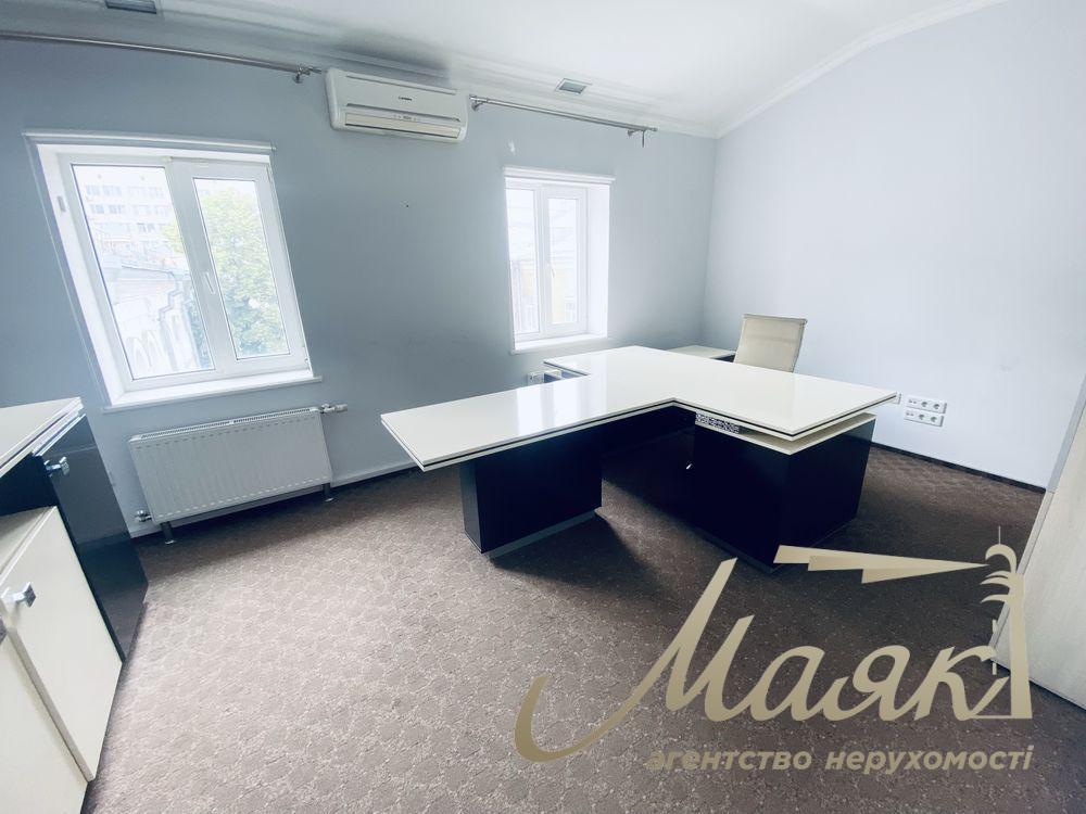 Оренда офісу в центрі (Софіївська площа), вул. Володимирська