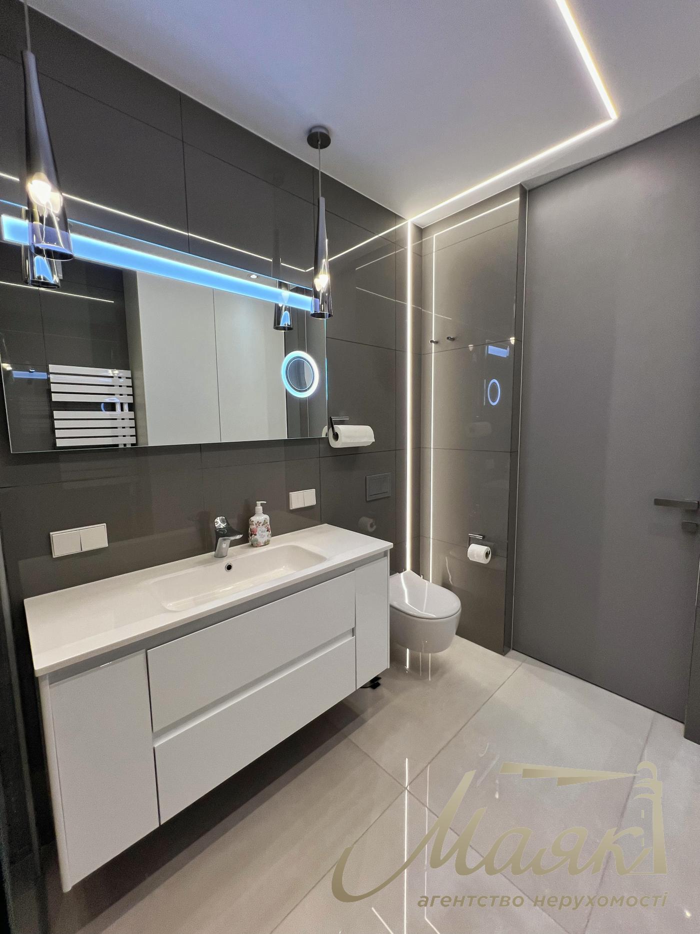 Оренда пентхауса 100м2 в ЖК Підвисоцький, вул. Підвисоцького