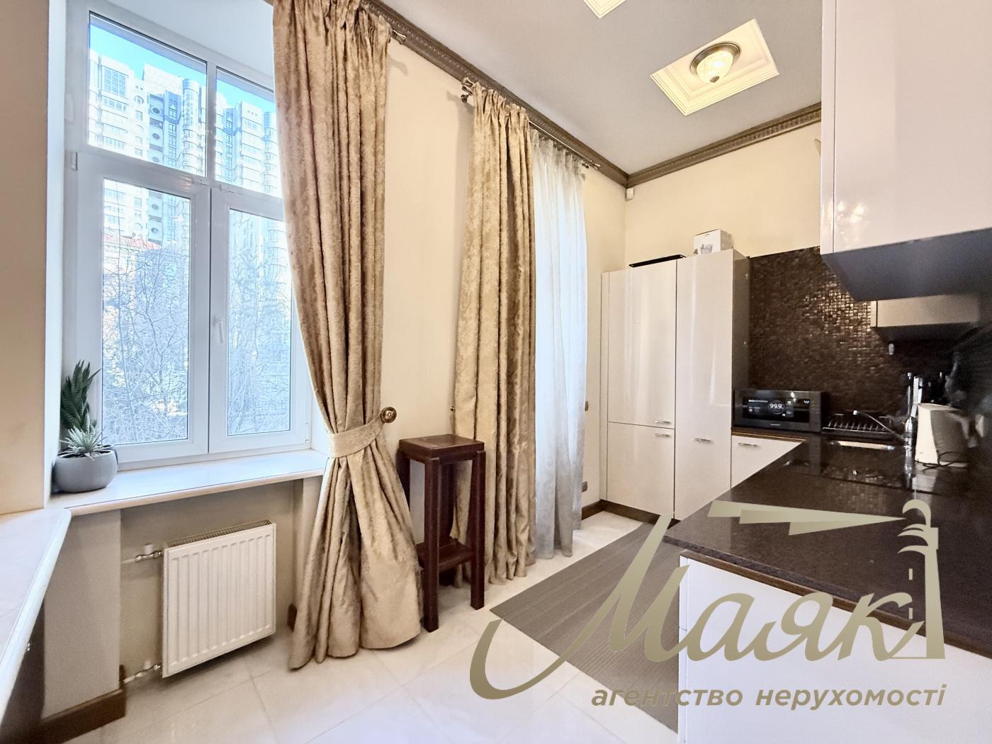 Rent apartment 91.7m2 st. Bankova 3, Lipki, Pechersky district, Government quarter, Kyiv