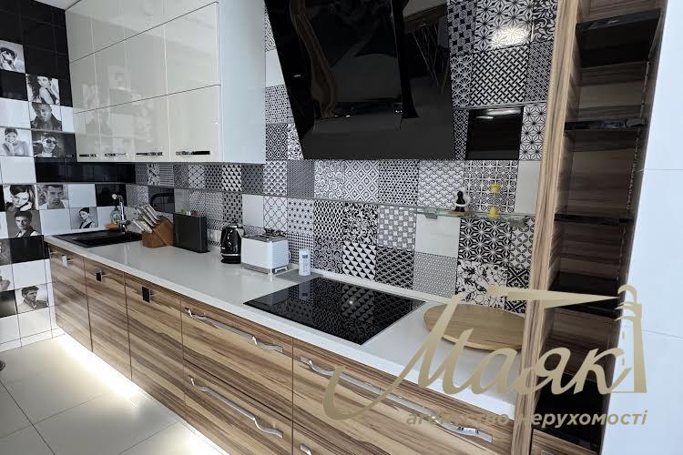 Продажа 2к квартиры 85м2 в ЖК Новопечерские липки, Андрея Верхогляда ул. (Михайла Драгомирова), 20, Печерский район, центр.