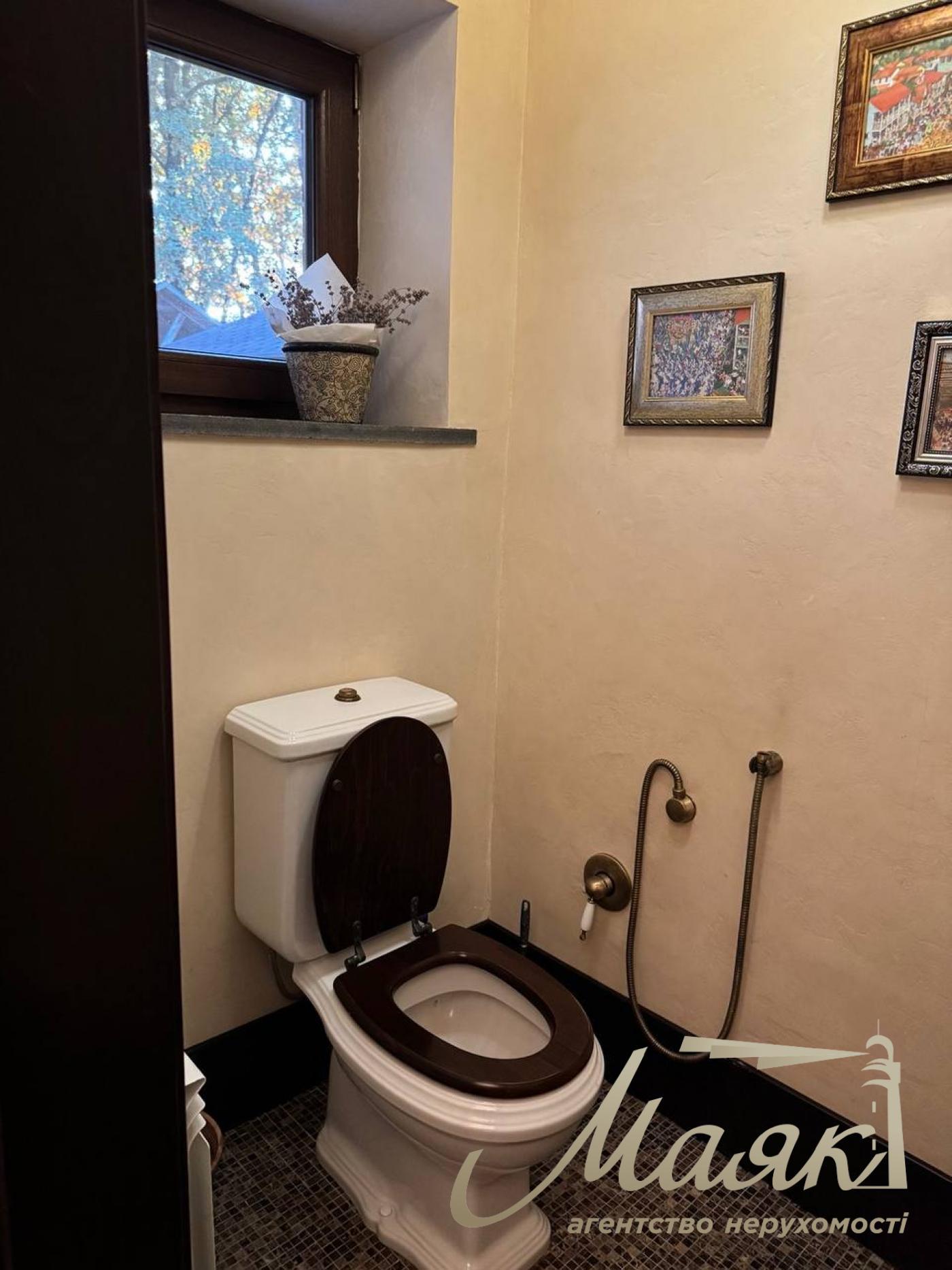 Оренда комфортного будинку 190м2 з ділянкою 20 соток у Музичах