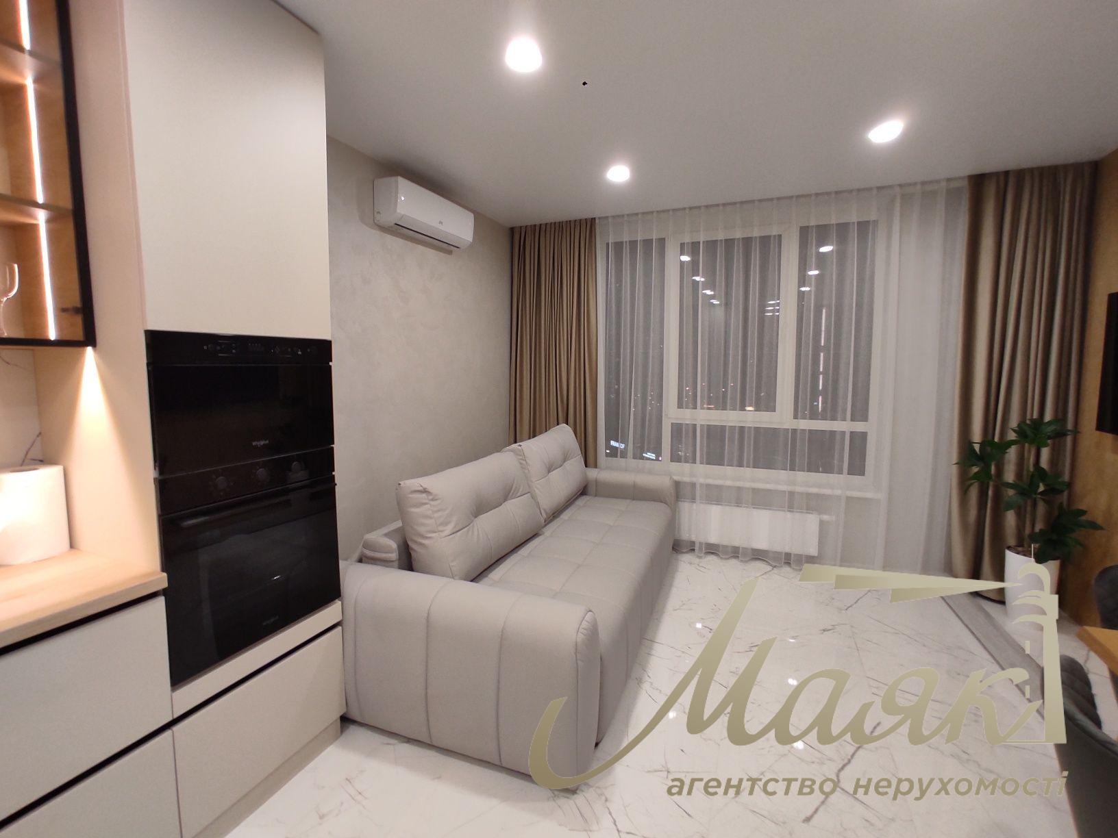 Продаж 1-кімнатної квартири в ЖК "Варшавський 3", Виноградар