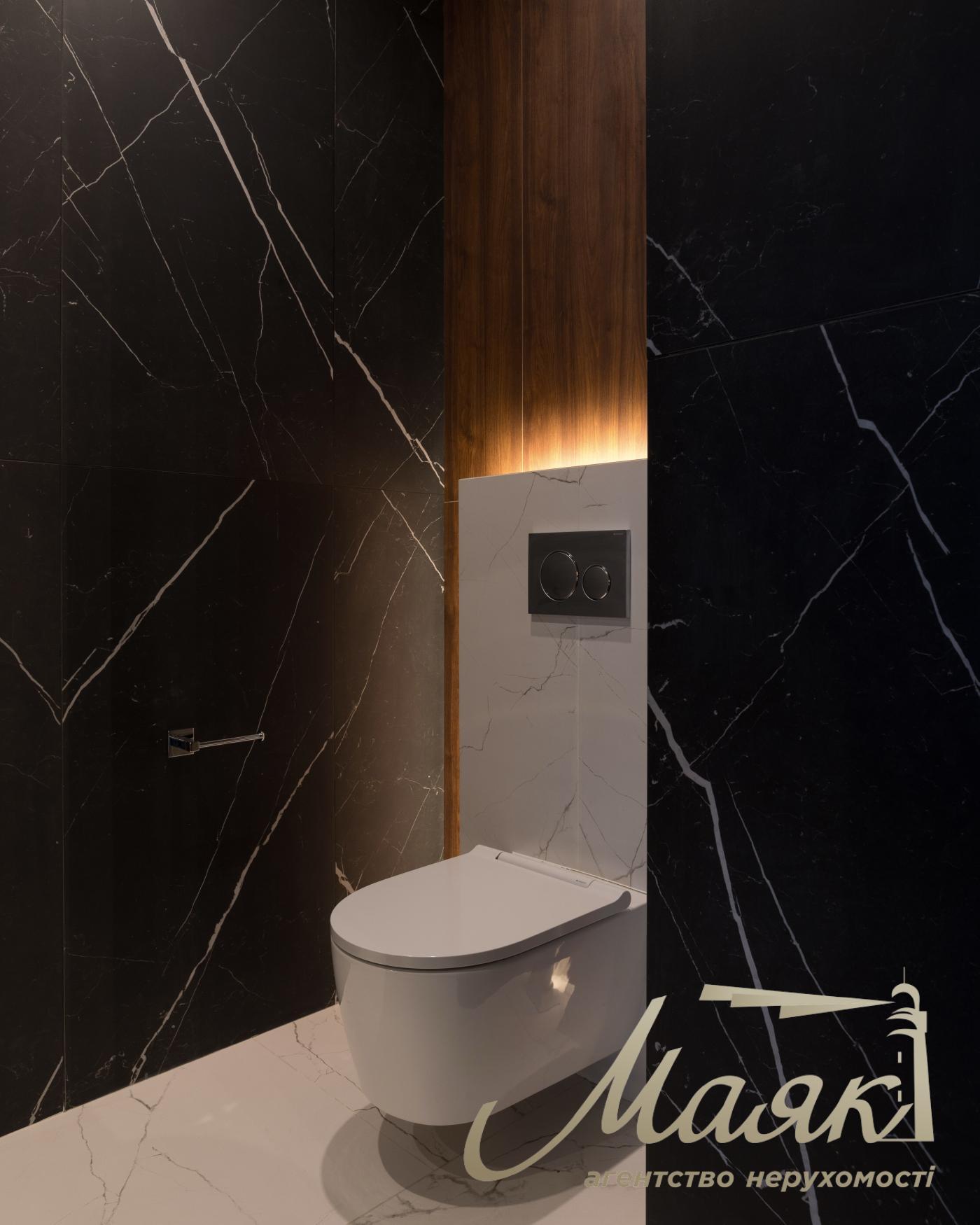 Sale of 2-storey townhouse 296m2, (3.5 hundredths) Kozin