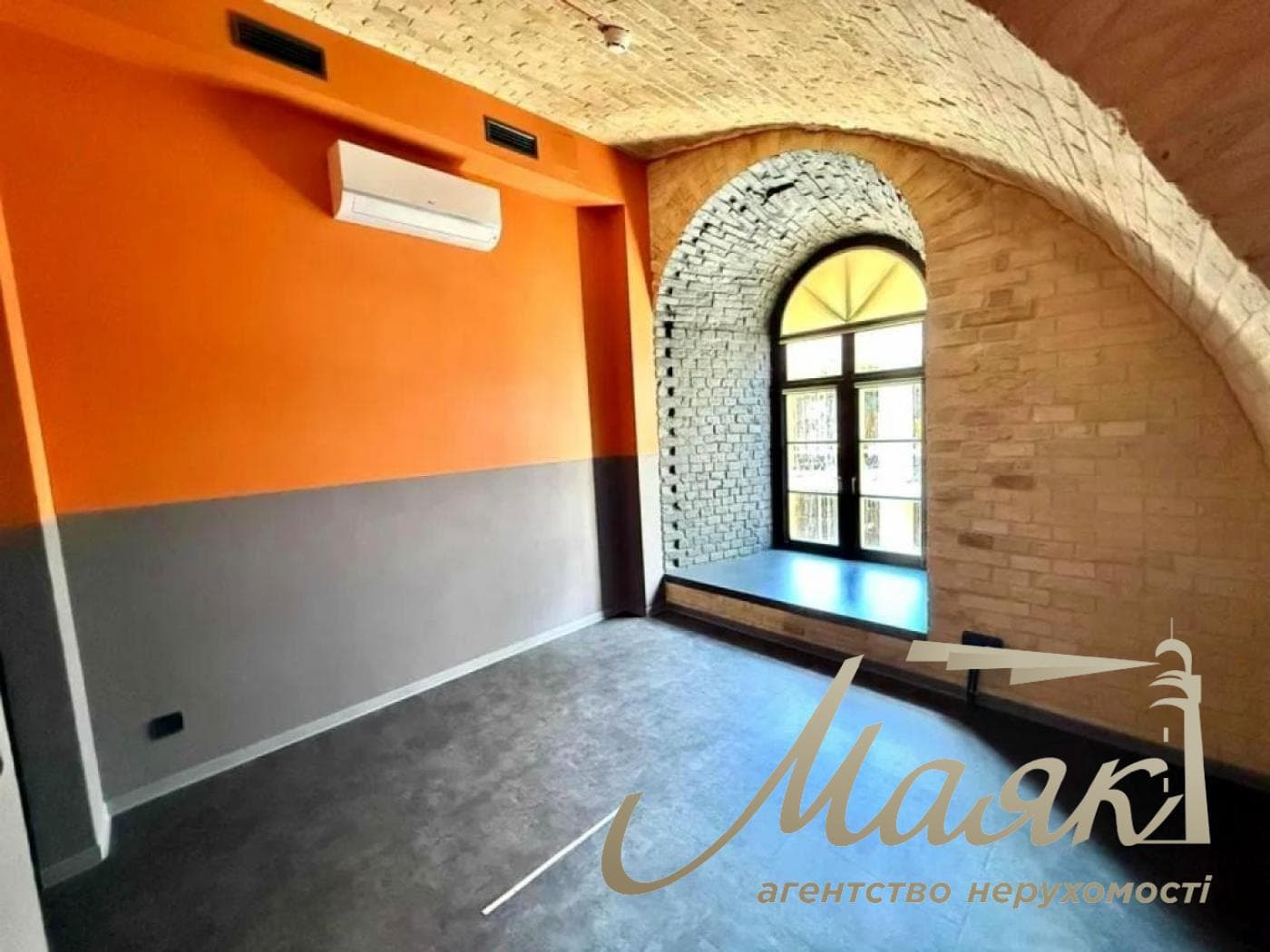 Commercial Space for Rent: 1,062 m², Mazepa Street, Arsenalna, Pecherskyi District