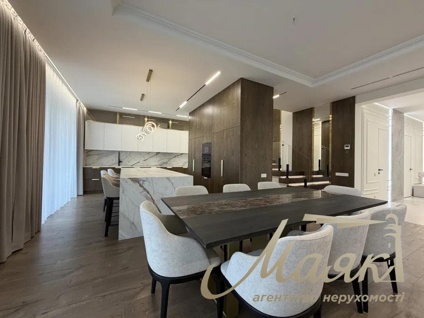 Продаж 2-поверхового будинку площею 326 м², Ходосівка, КГ «Нова Ходосівка»