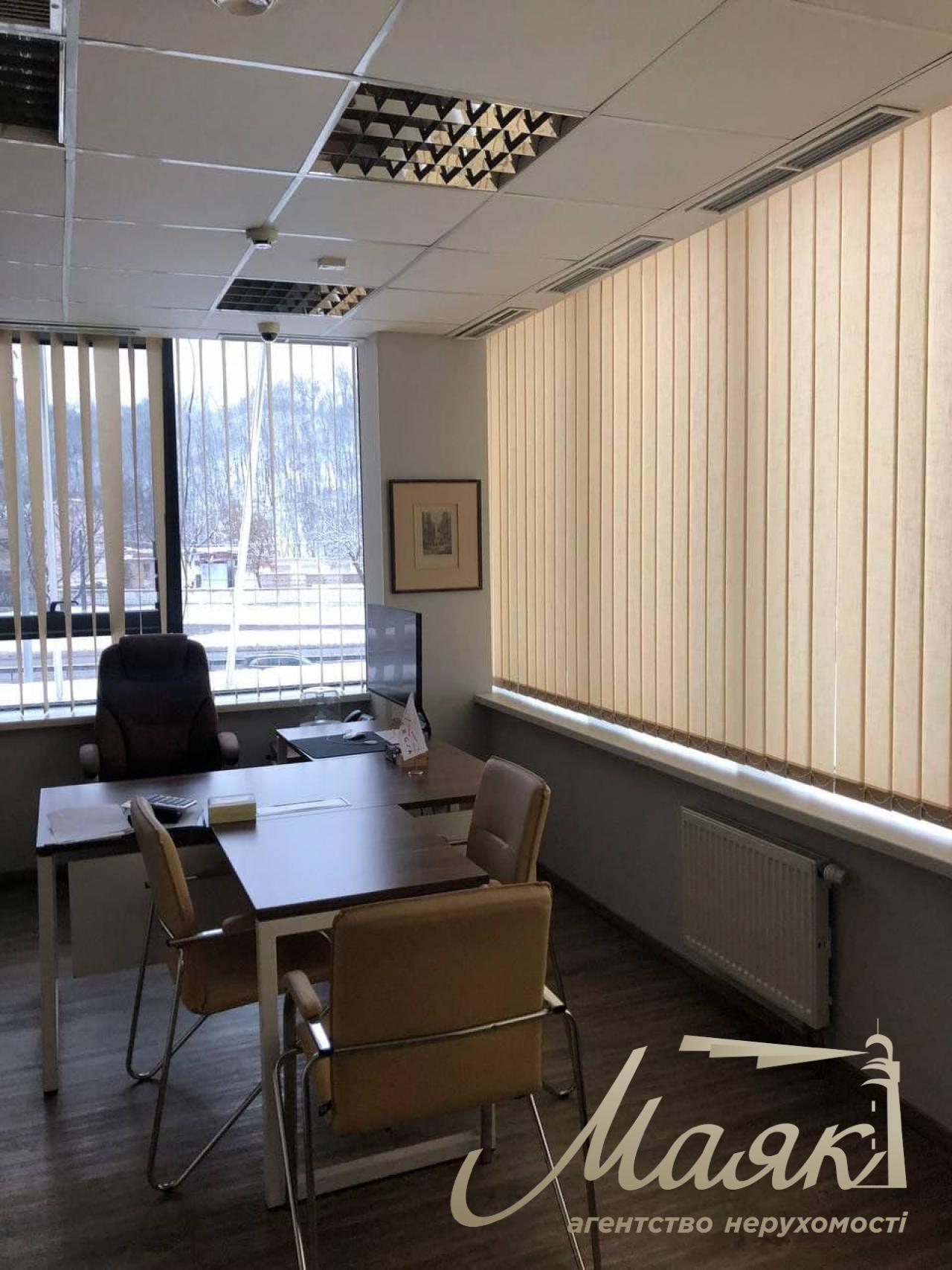 Business center Stolichny, retail and office area 350 m2