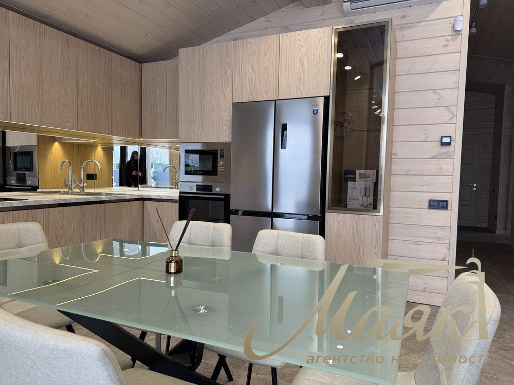 Оренда автономного будинку 140м2 в стилі барнхаус з басейном у Рославичах