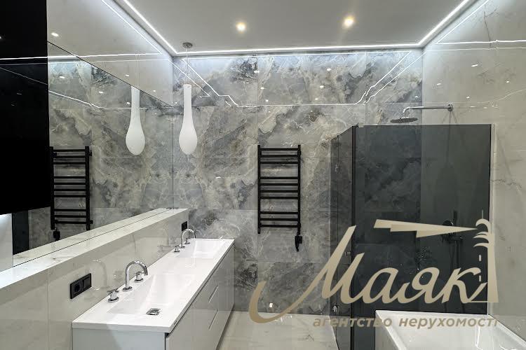 Продаж квартири 60 м² з ремонтом у ЖК 52 Перлина, Pechersk Plaza