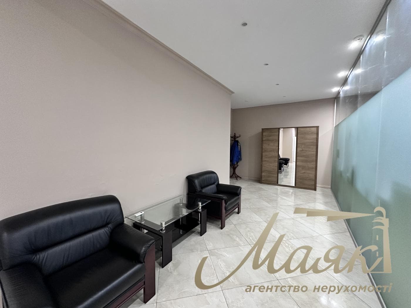 Продаж офісного приміщення площею 103 м², ЖК Botanic House, Печерськ