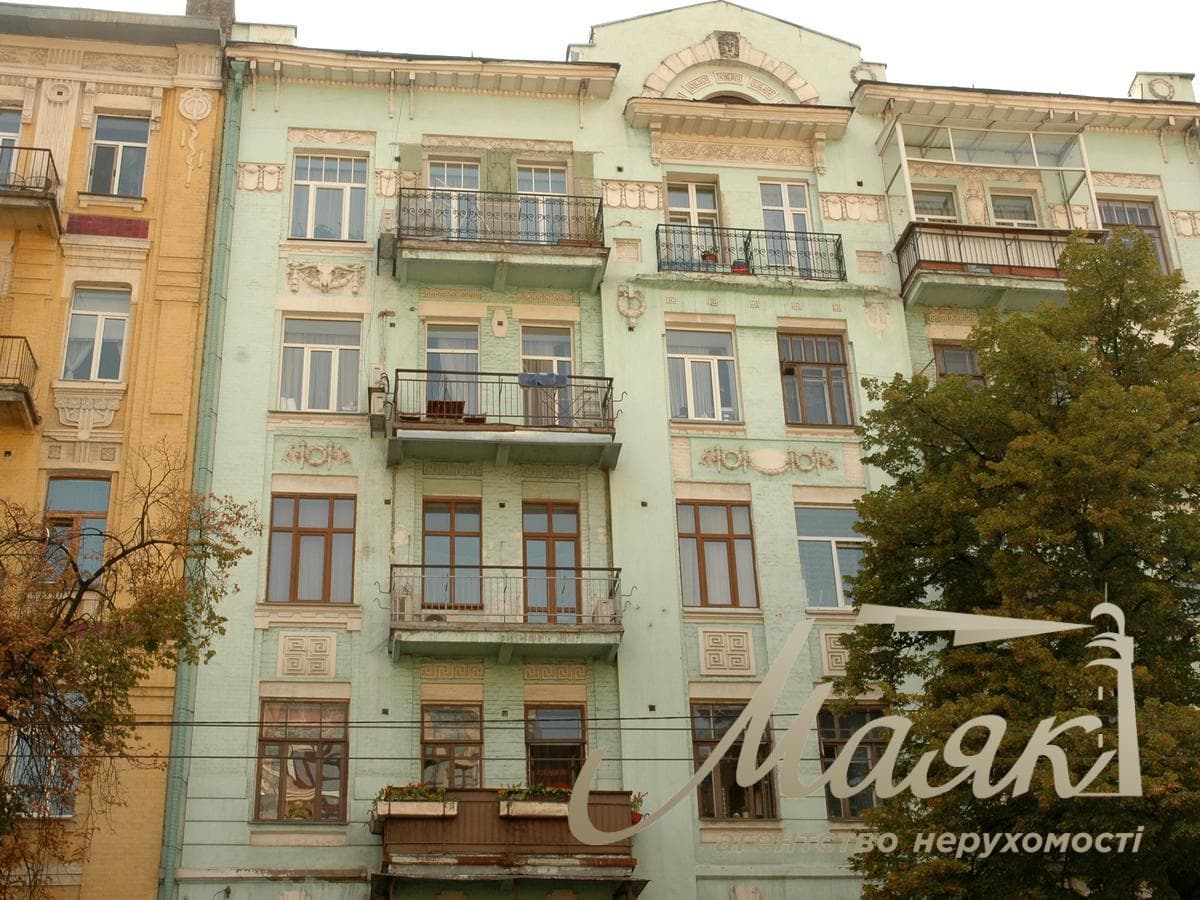 Оренда 3-кімнатної квартири площею 73 м² на вул. Саксаганського, 131-А, станція метро «Університет»