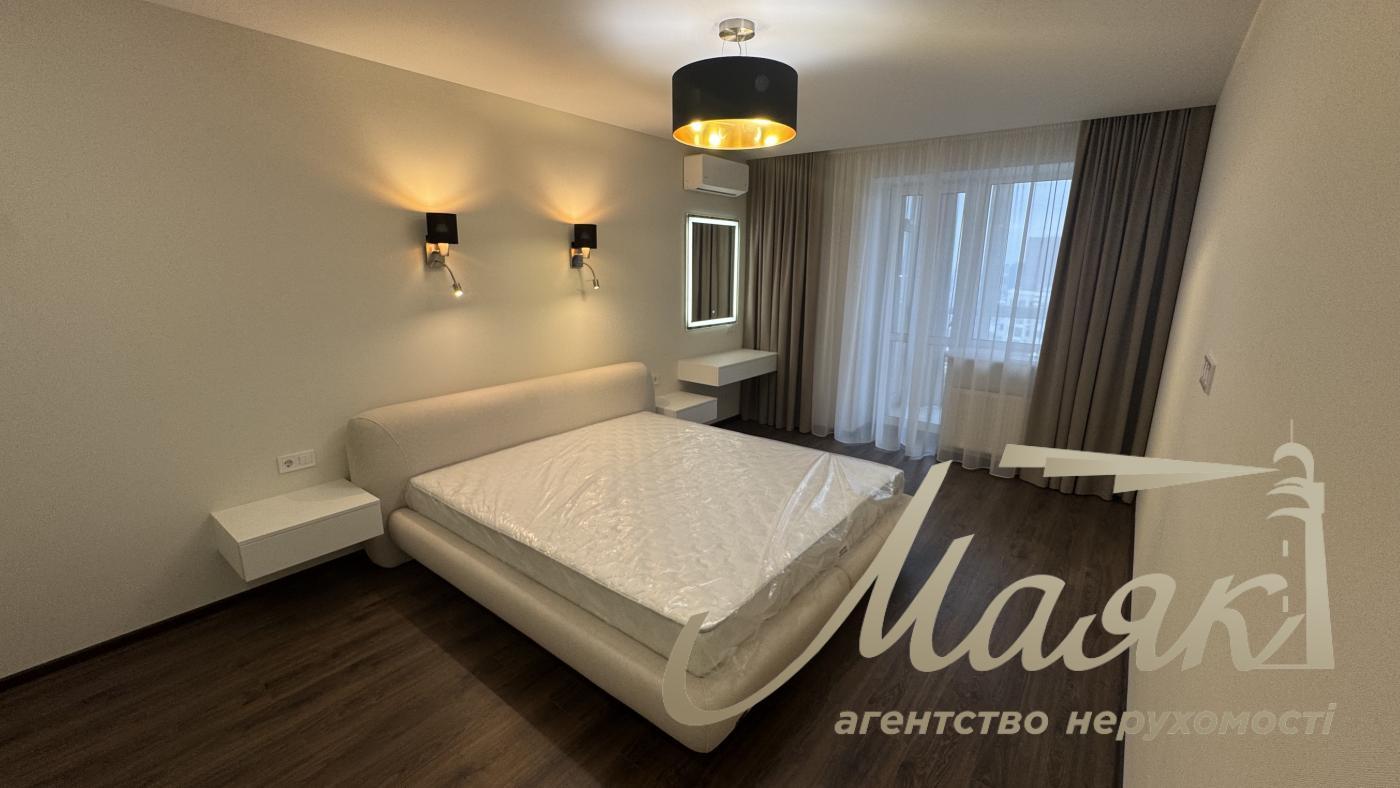 Rent 2-bedroom apartment 70 m2 in LCD Alexandria, Solomenka