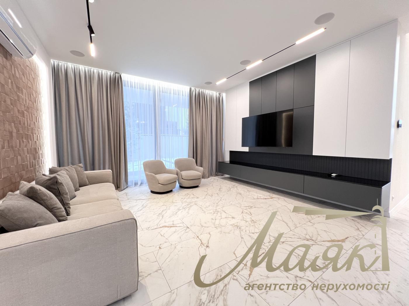 Оренда заміського будинку на Осокорках у котеджному містечку "Блакитна Лагуна"