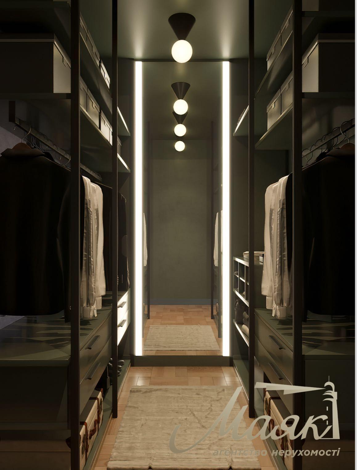 For sale 2-bedroom apartment, 57 m², Darvina str. 1, Lipki district, Pechersk, Kiev