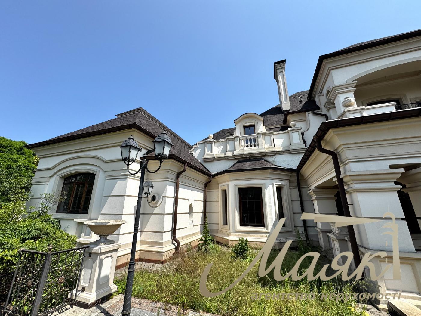 Продаж будинку біля води 1200 кв.м у Кончі-Заспі | Свій пляж і вихід до води