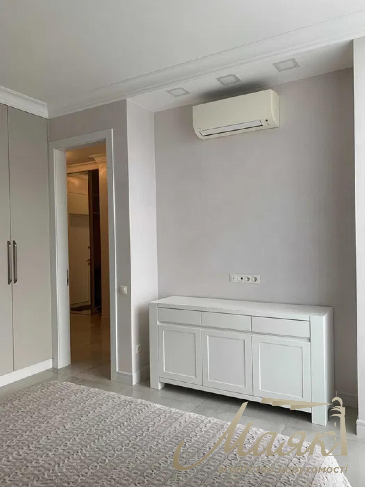 Аренда 1-комнатной квартиры 57м2 в ЖК Бульвар Фонтанов ул. Саперное Поле 3