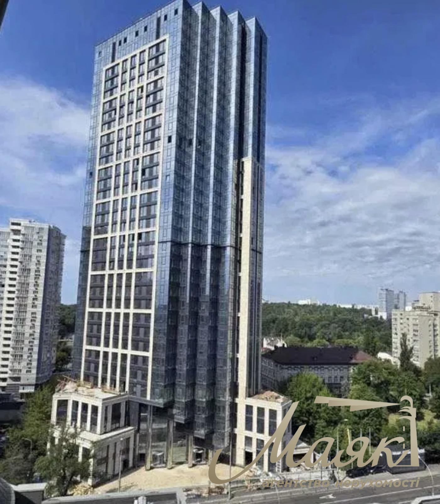 Продаж фасадного приміщення 345 м2, ЖК А136, Печерськ