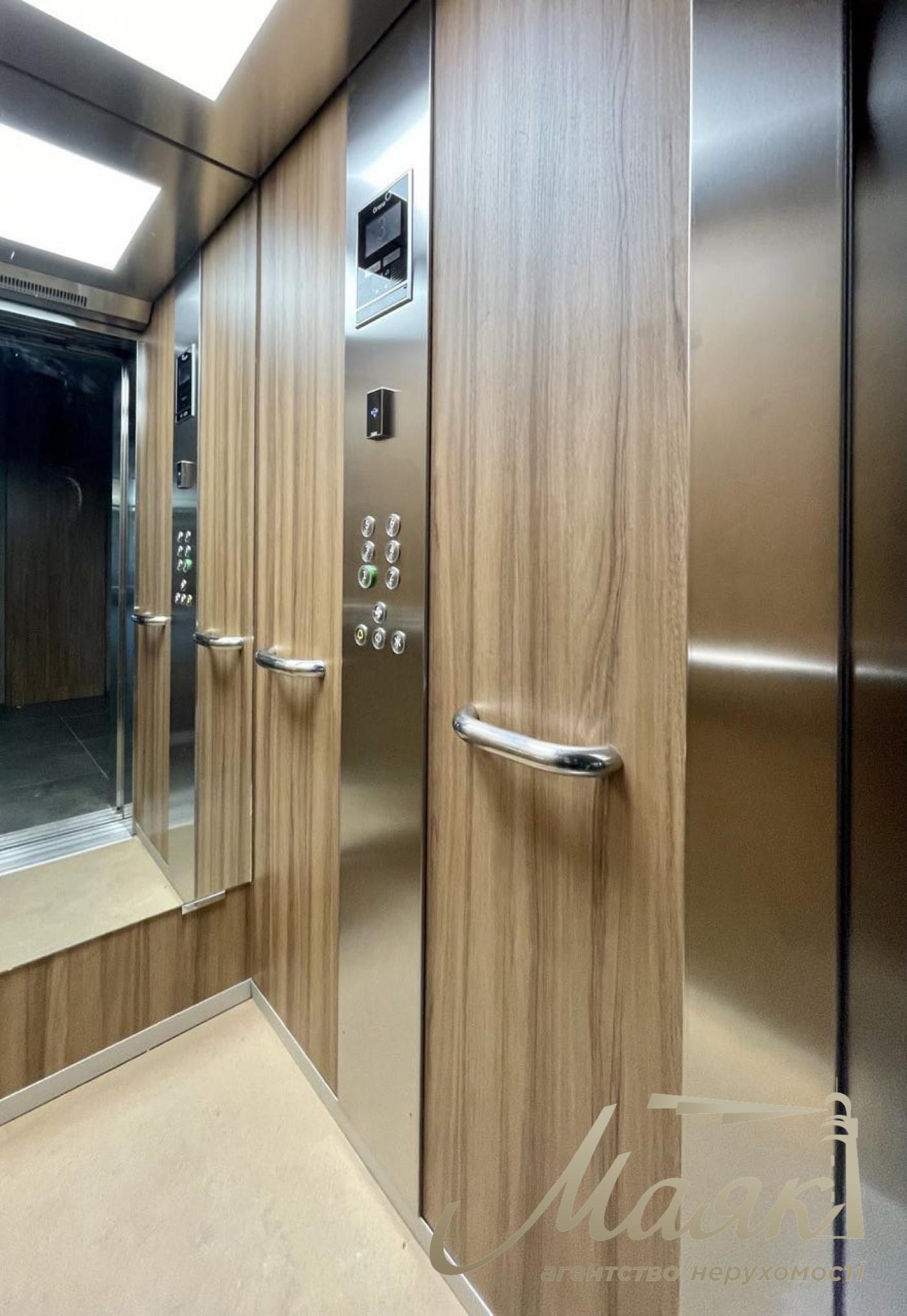 Продаж квартири 142м2 у клубному Будинку Мічуріна 19б, Центр, Печерськ