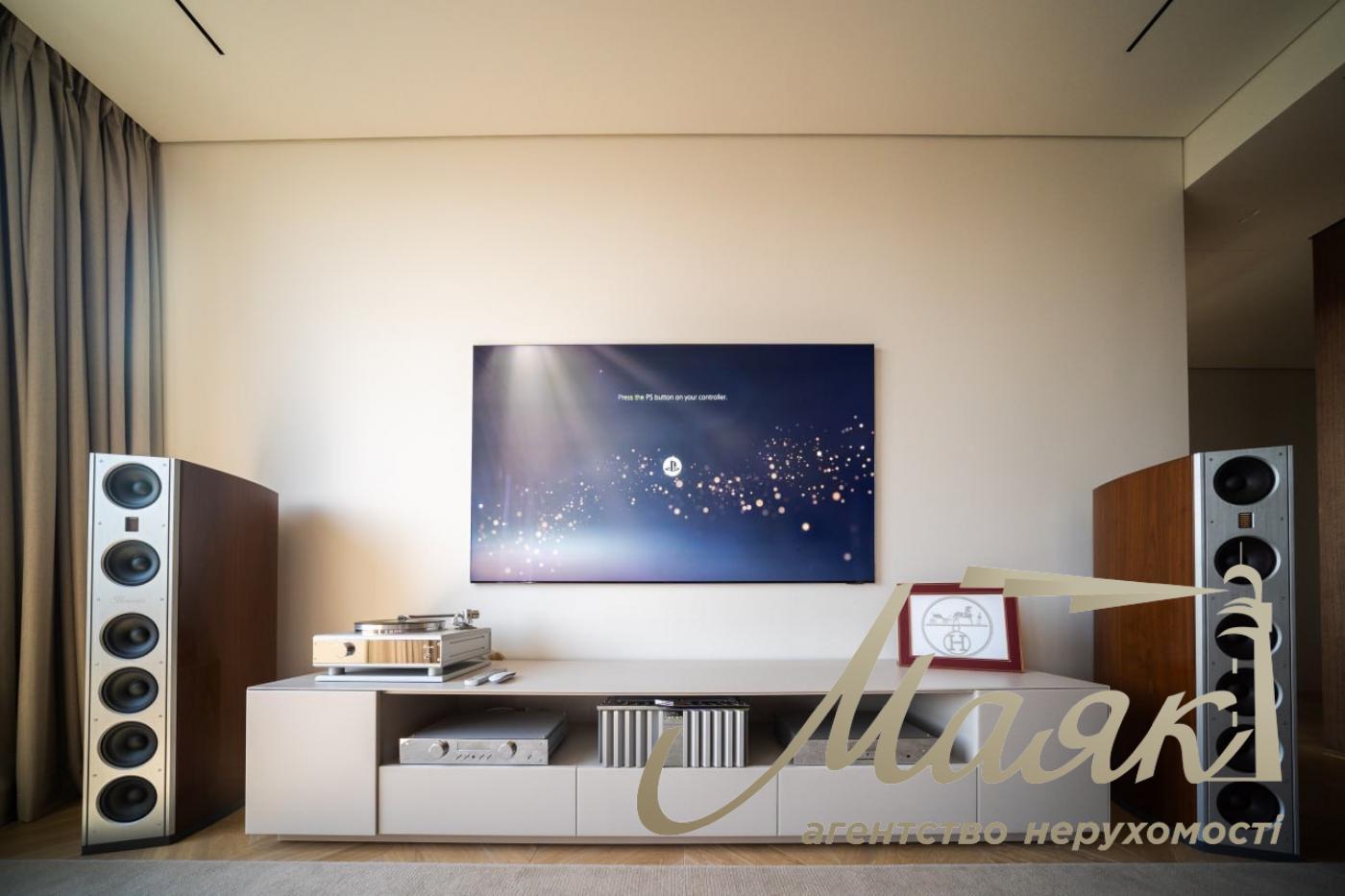 Rent 4 room apartment in LCD LCD Tetris Hall, Delovaya street, Pechersk, Kiev