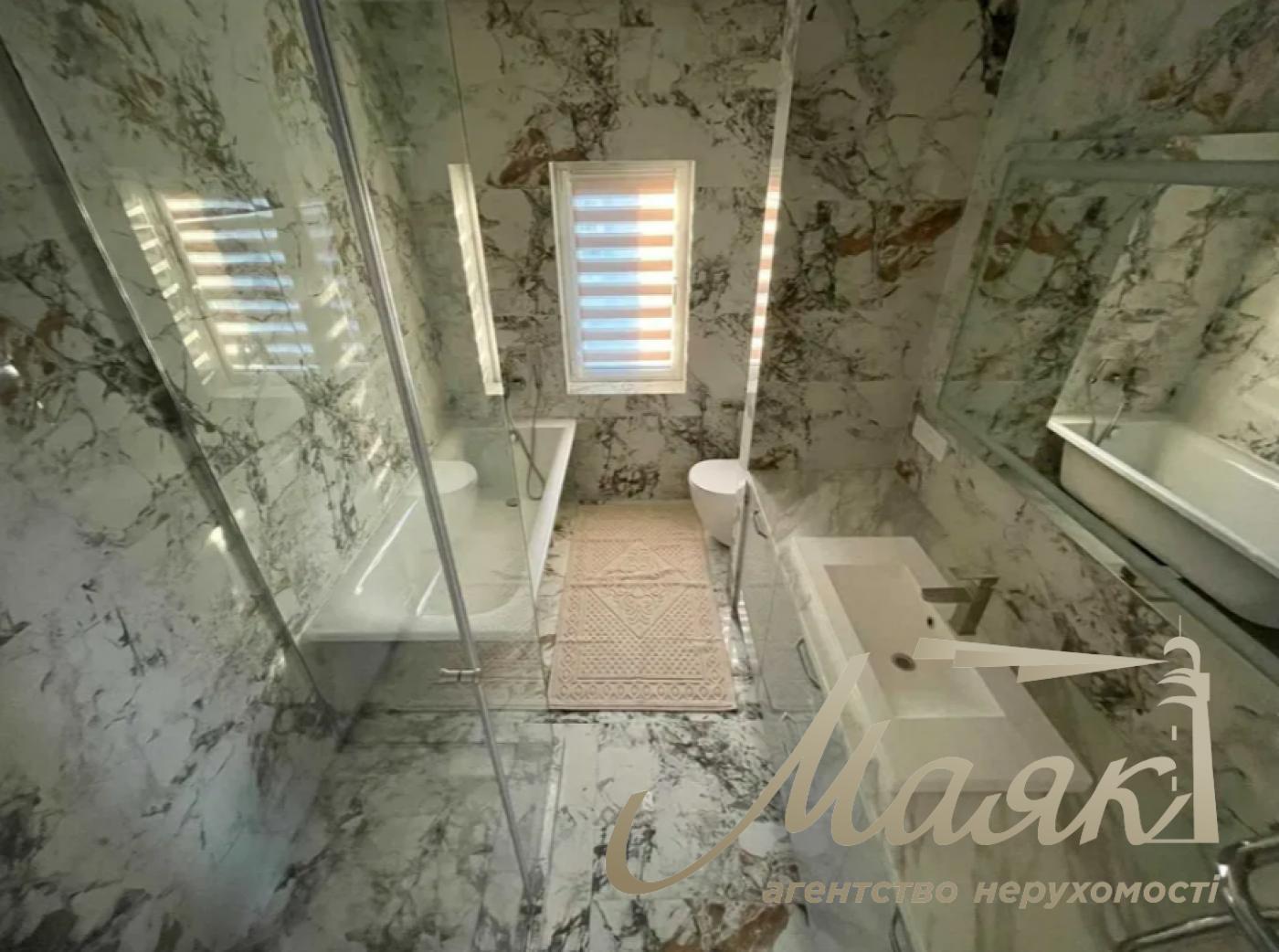 Продажа 2х-этажного дома 285м2 с.Чапаевка