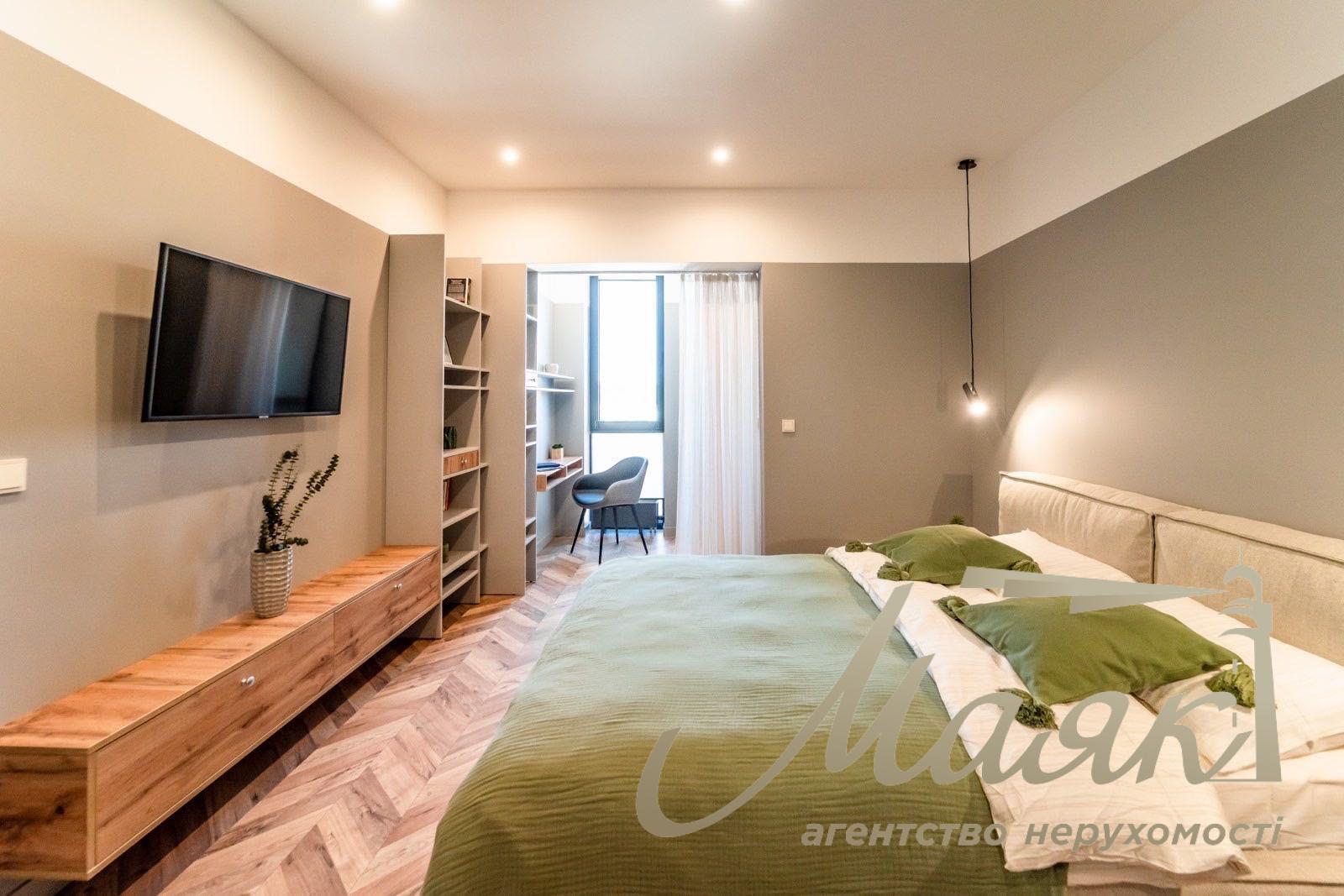 Rent 3-room apartment 105m2 LCD Chicago Central House Chicago Central House Antonovicha str. 44 , Pechersk district