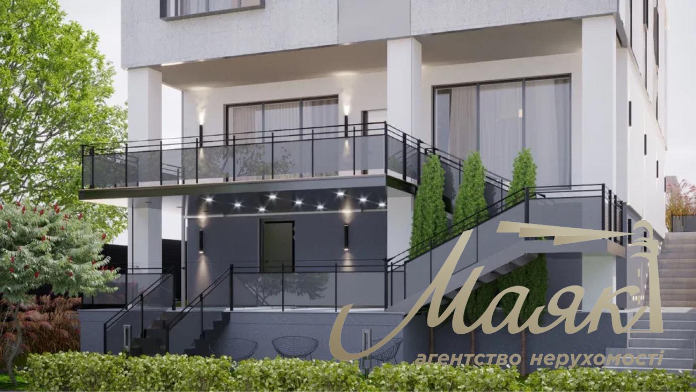 Продаж будинку з бомбосховищем у стилі Hi-Tech у Голосіївському районі