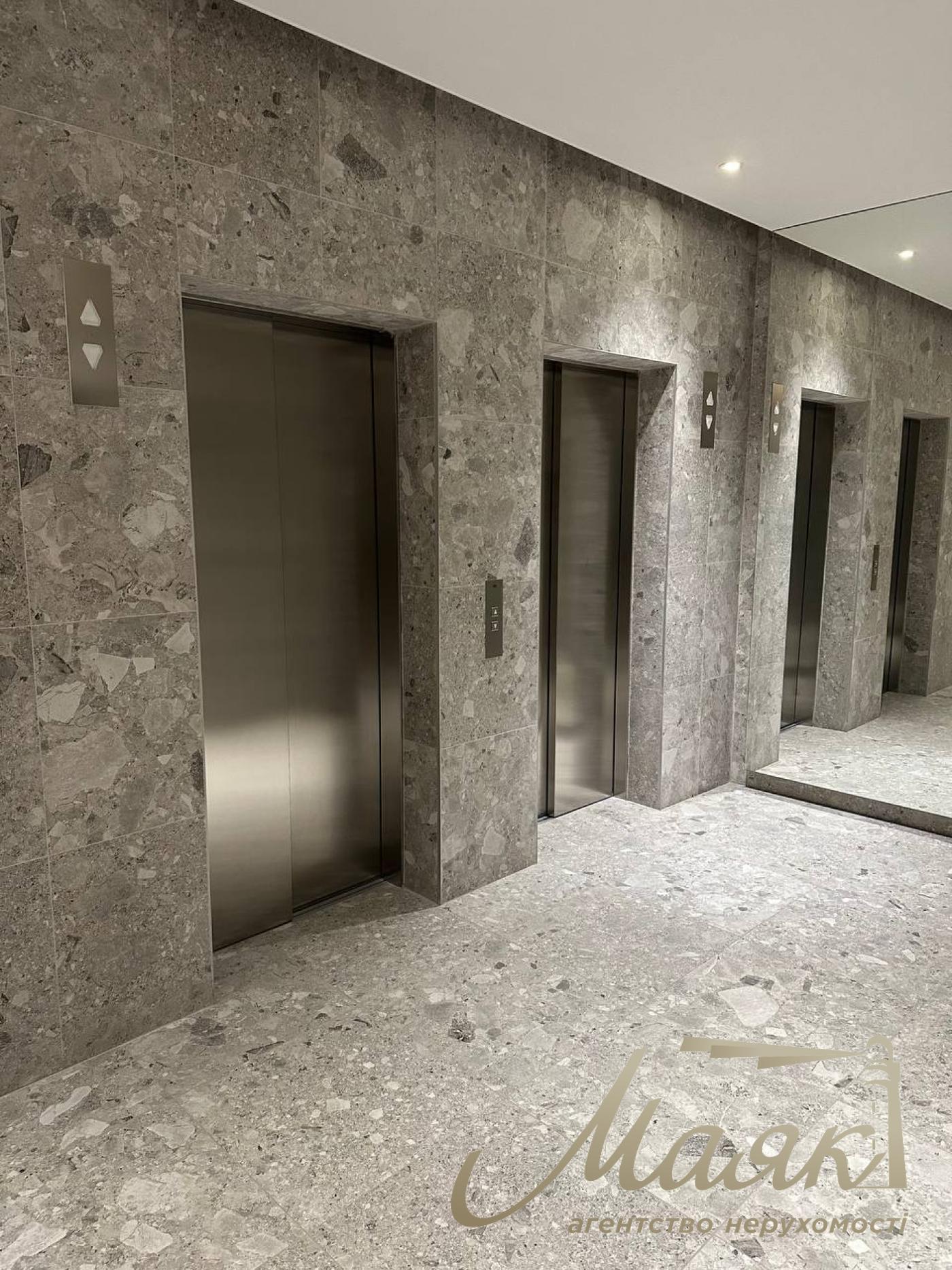 Продаж 3-кімнатної квартири в ЖК Tetris Hall, вулиця Івана Федорова, Київ