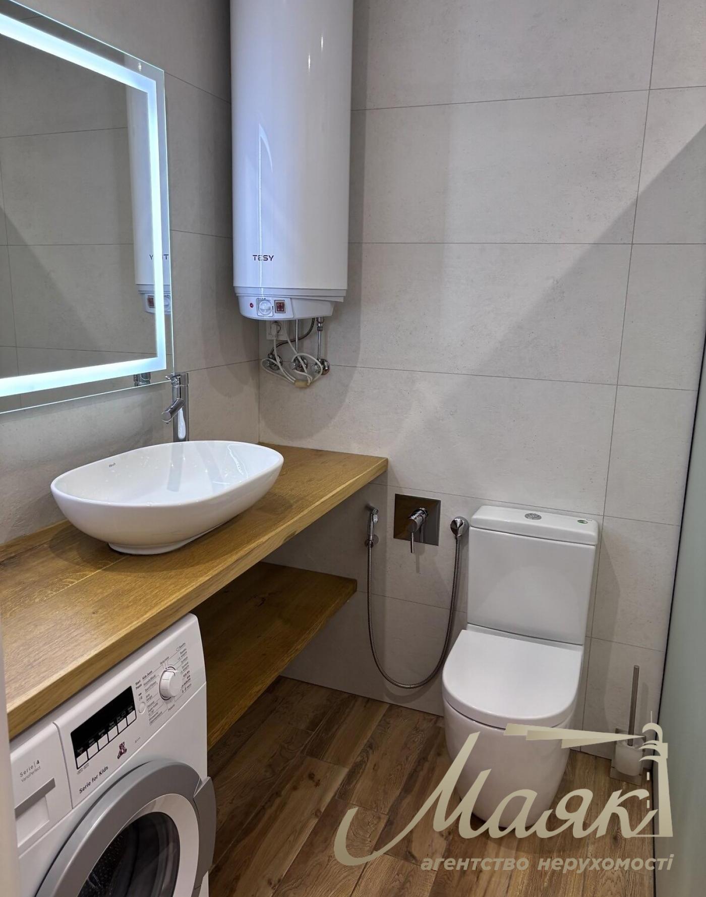 Rent 1 bedroom apartment in LCD French Quarter 2, Pechersk district.