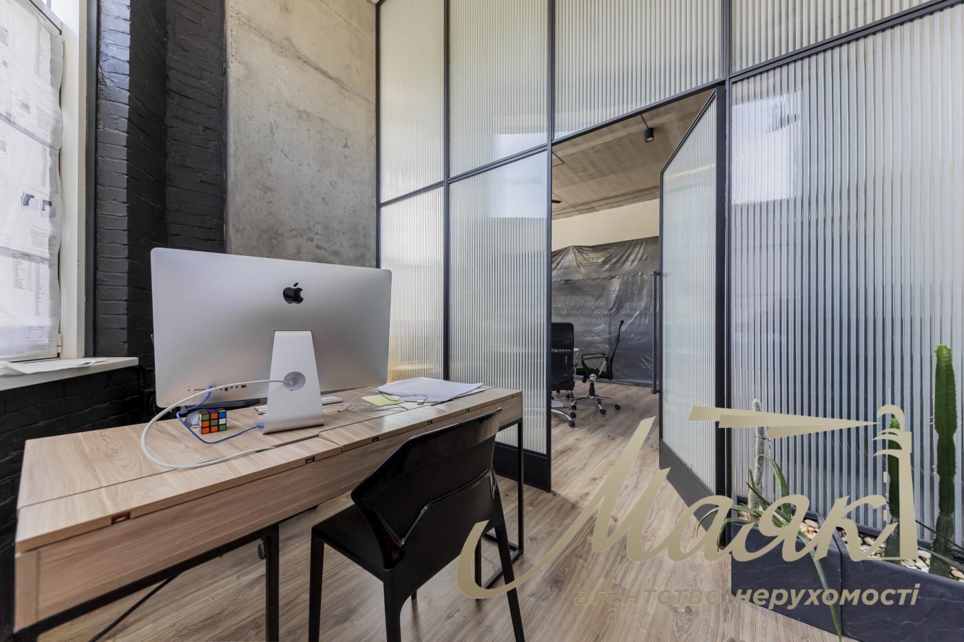 Sale of commercial premises 160 m2 in residential complex Prestige Hall, Tyutyunnika 37/1, Center