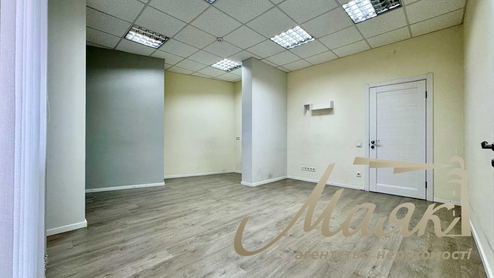 Office for rent: 1st floor, 227 m², 32-B Yevhen Konovalets St., Pechersky District
