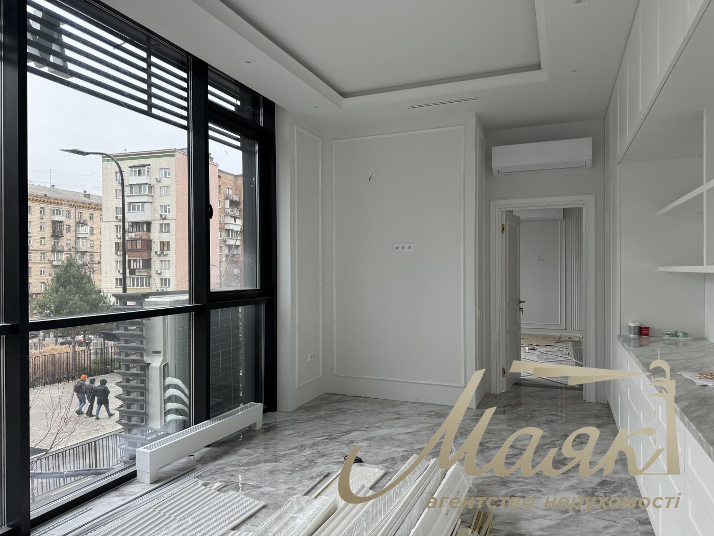 Clinic for sale in LCD French Quarter 2, Predslavynska street, Center, Kiev