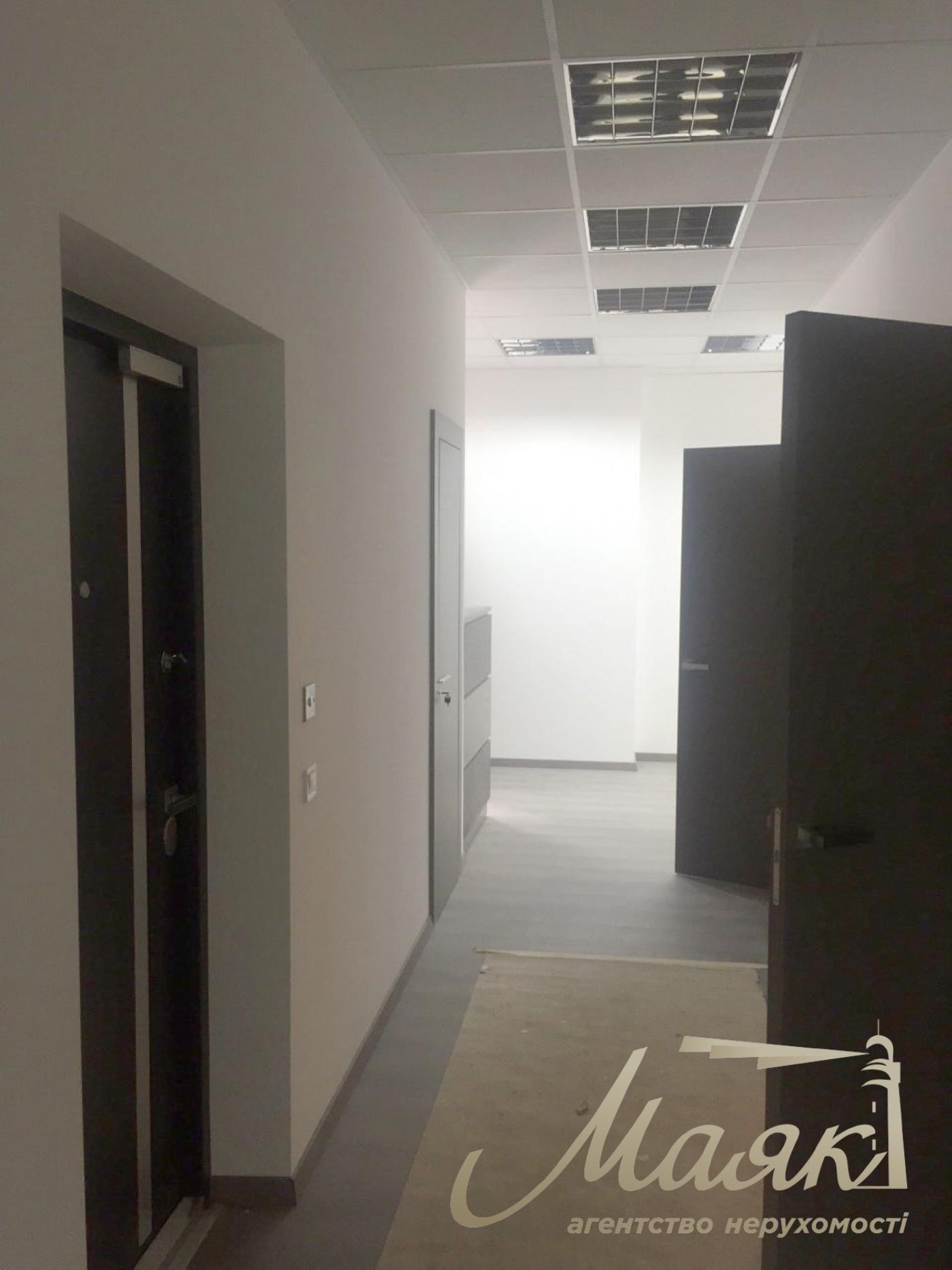 Оренда офісу 340м2 у БЦ Карнегі, вул.Кловський узвіз 7.