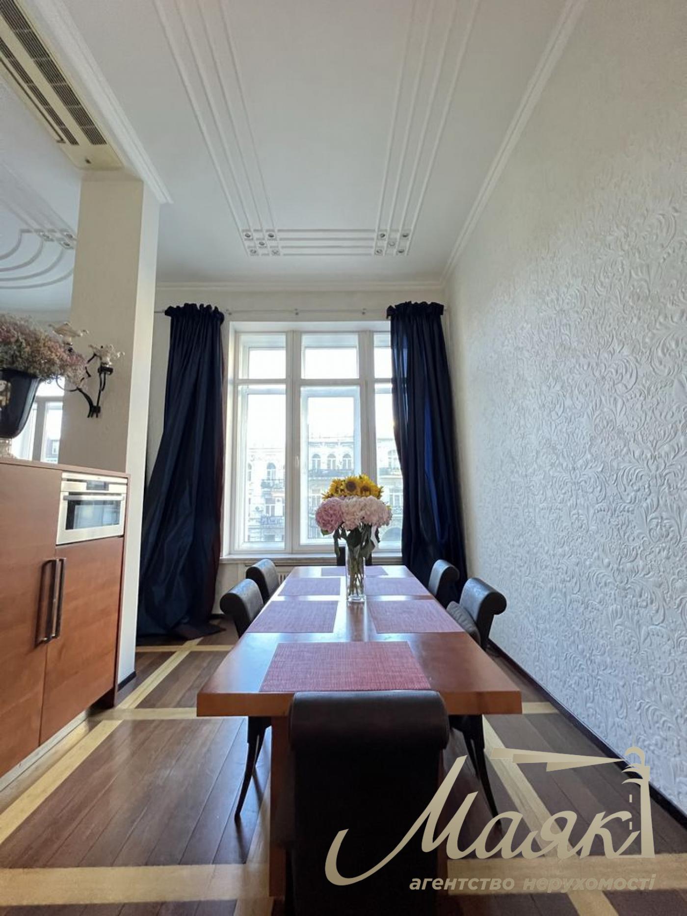 Оренда 2-кімнатної квартири вул. Велика Васильківська, 27, площа Українських Героїв, Центр