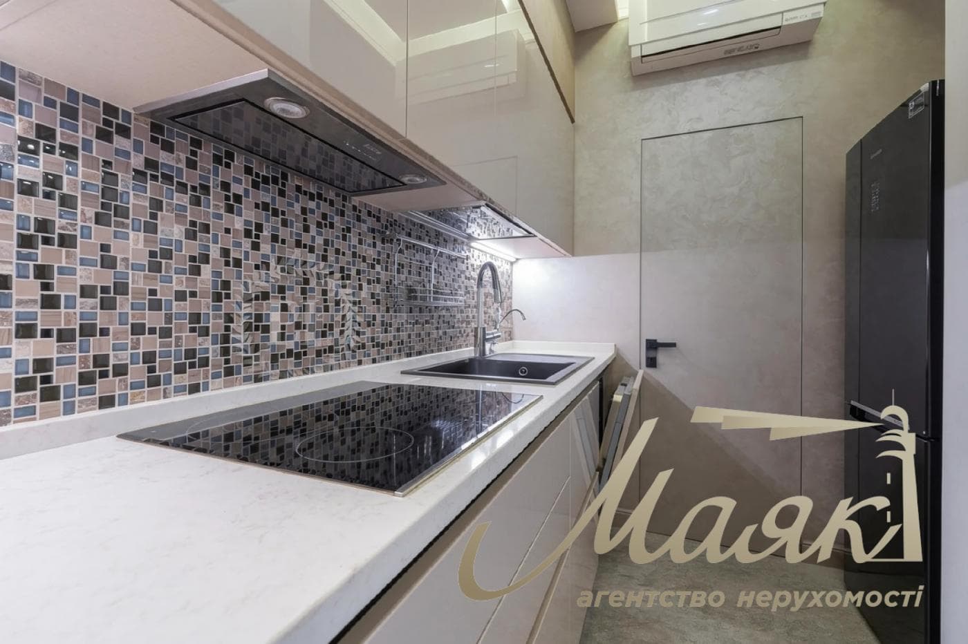 Продаж 3-кімнатної квартири в ЖК Royal Tower, 86м², вул. Саксаганського, 37К, Центр, Київ