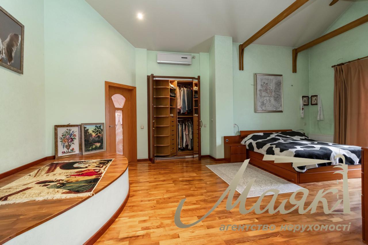 Sale of a house in the residential complex "Golden Gate", Kozin village.