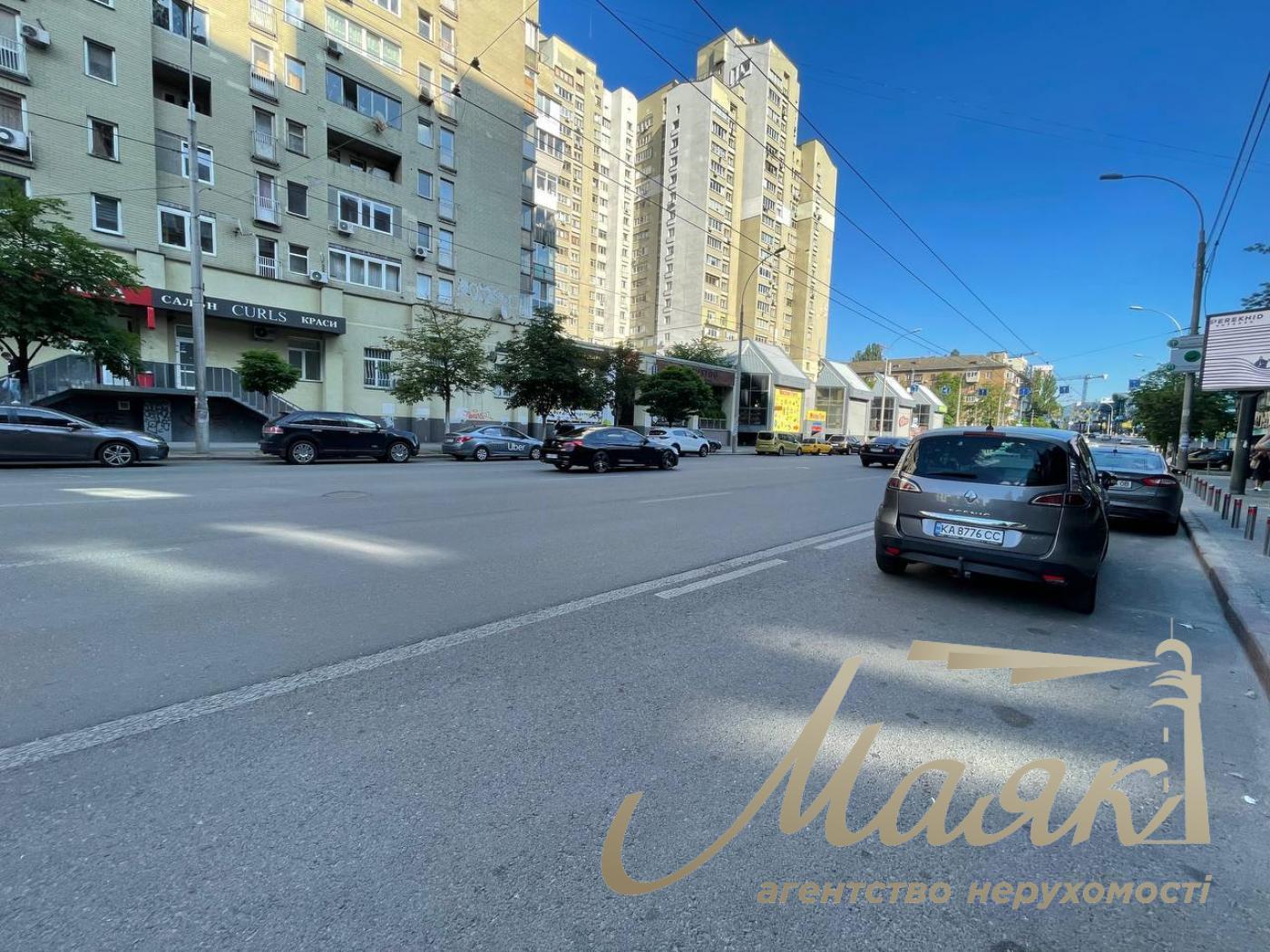 Rent of facade premises 75 sq.m, Antonovycha st. 157. Center. Kyiv