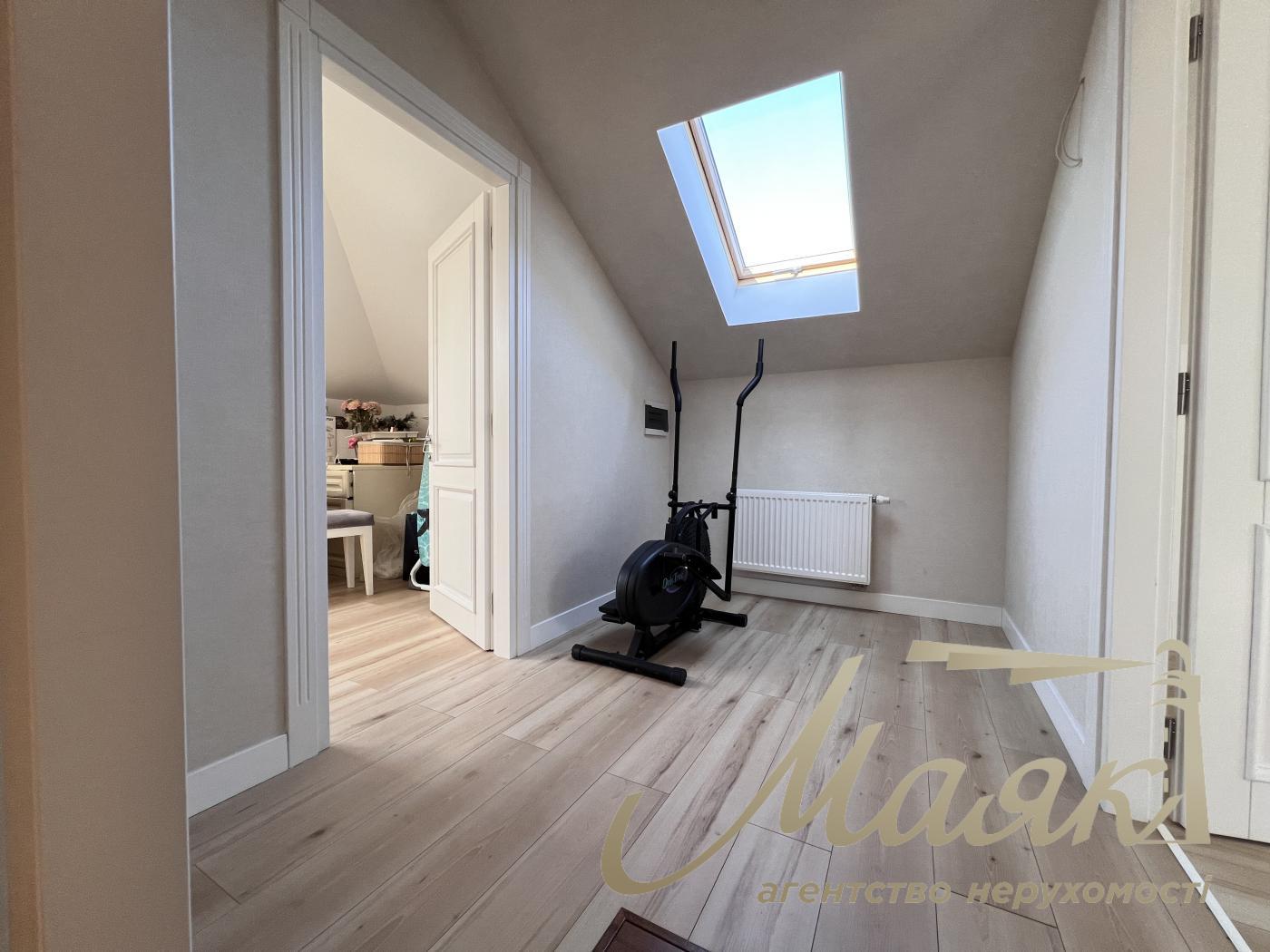 Rent 2-storey house 190m2, Goloseevsky district, Myshelovka