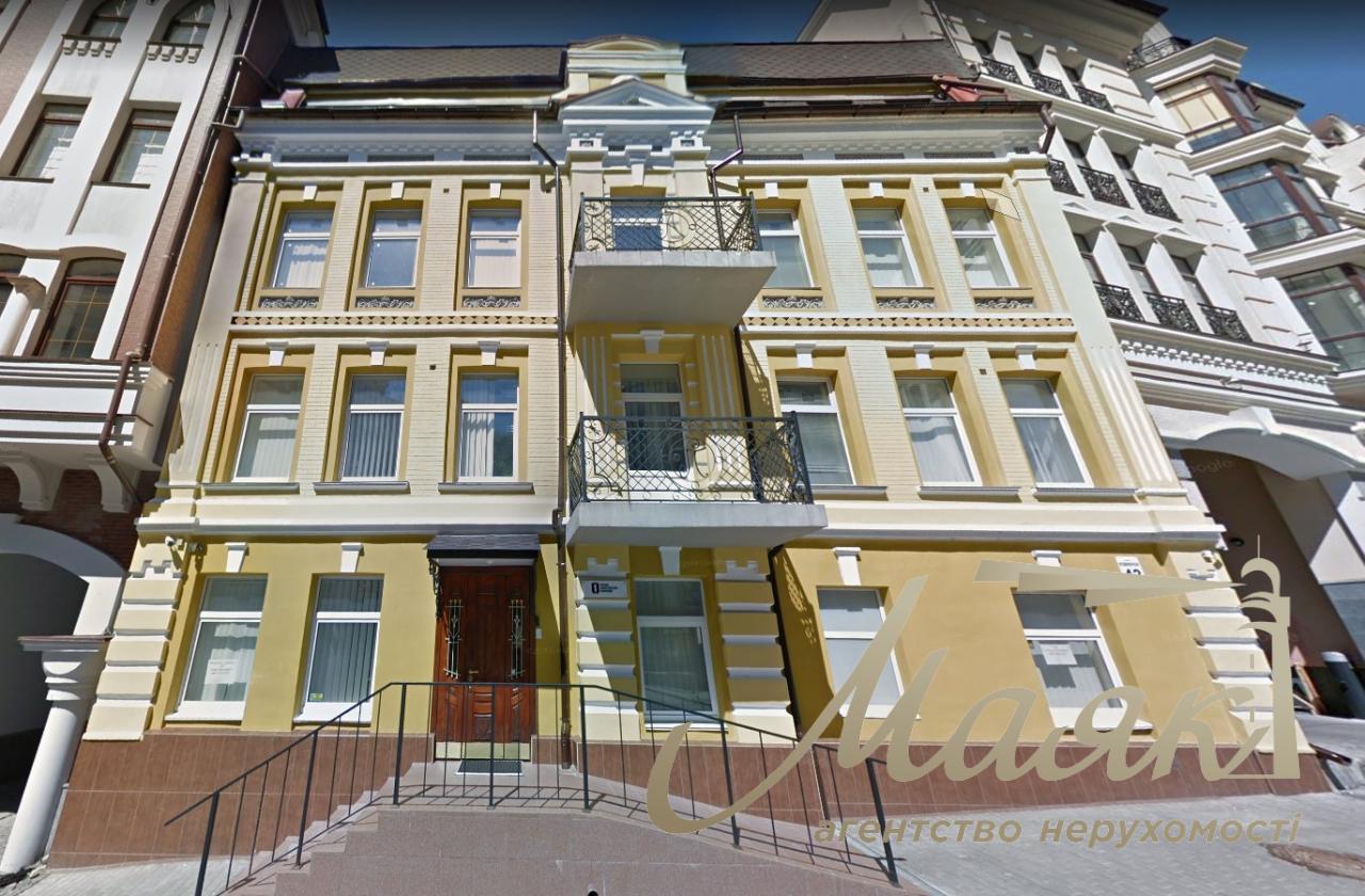 Stylish office building for sale in the elite microdistrict "Vozdvizhenka" Podil, Center, Kyiv