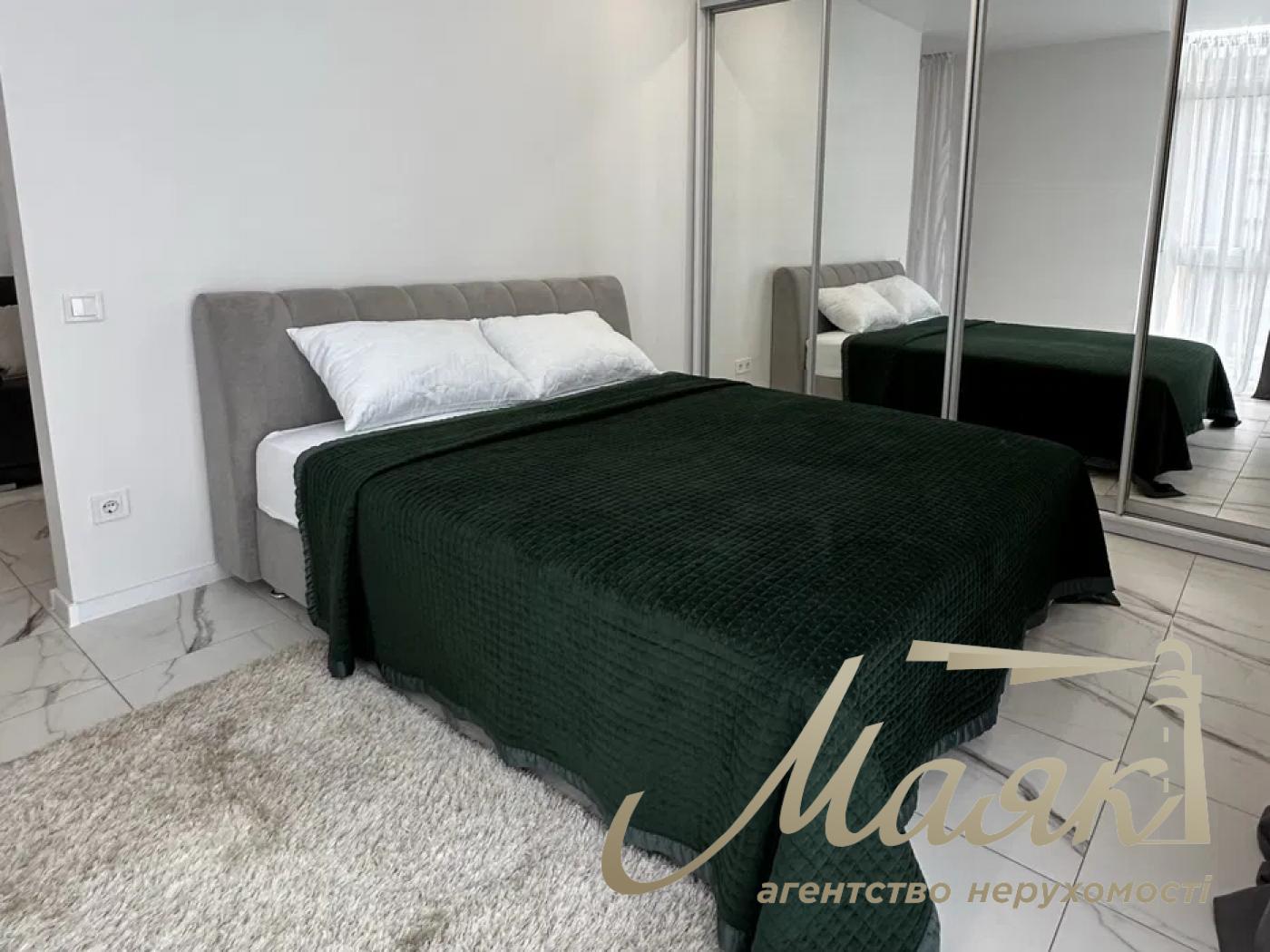 Аренда 1-комнатной квартиры 50м2в ЖК Французкий квартал 2, Предславинская ул., 42