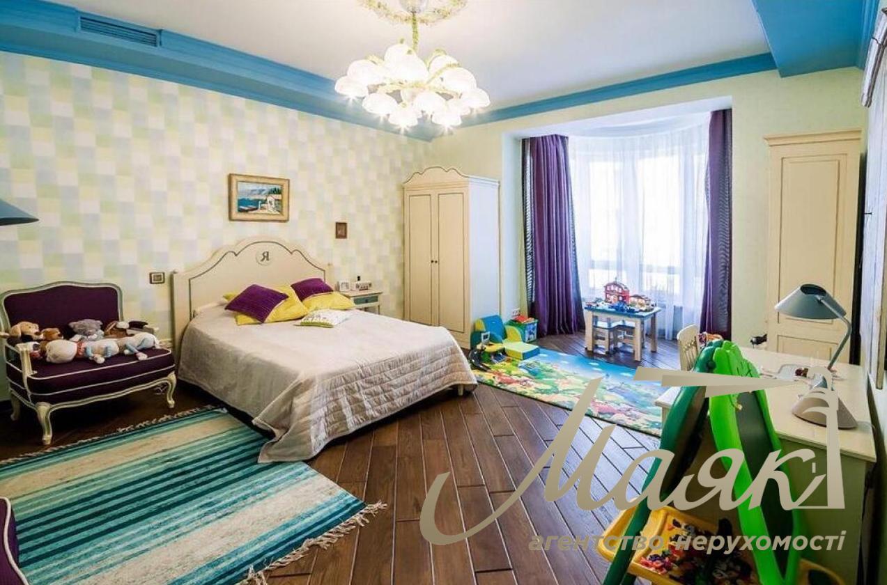 Продаж 3х кімн. квартири 195 м2 в ЖК Липська вежа, вул. Інститутська 18а