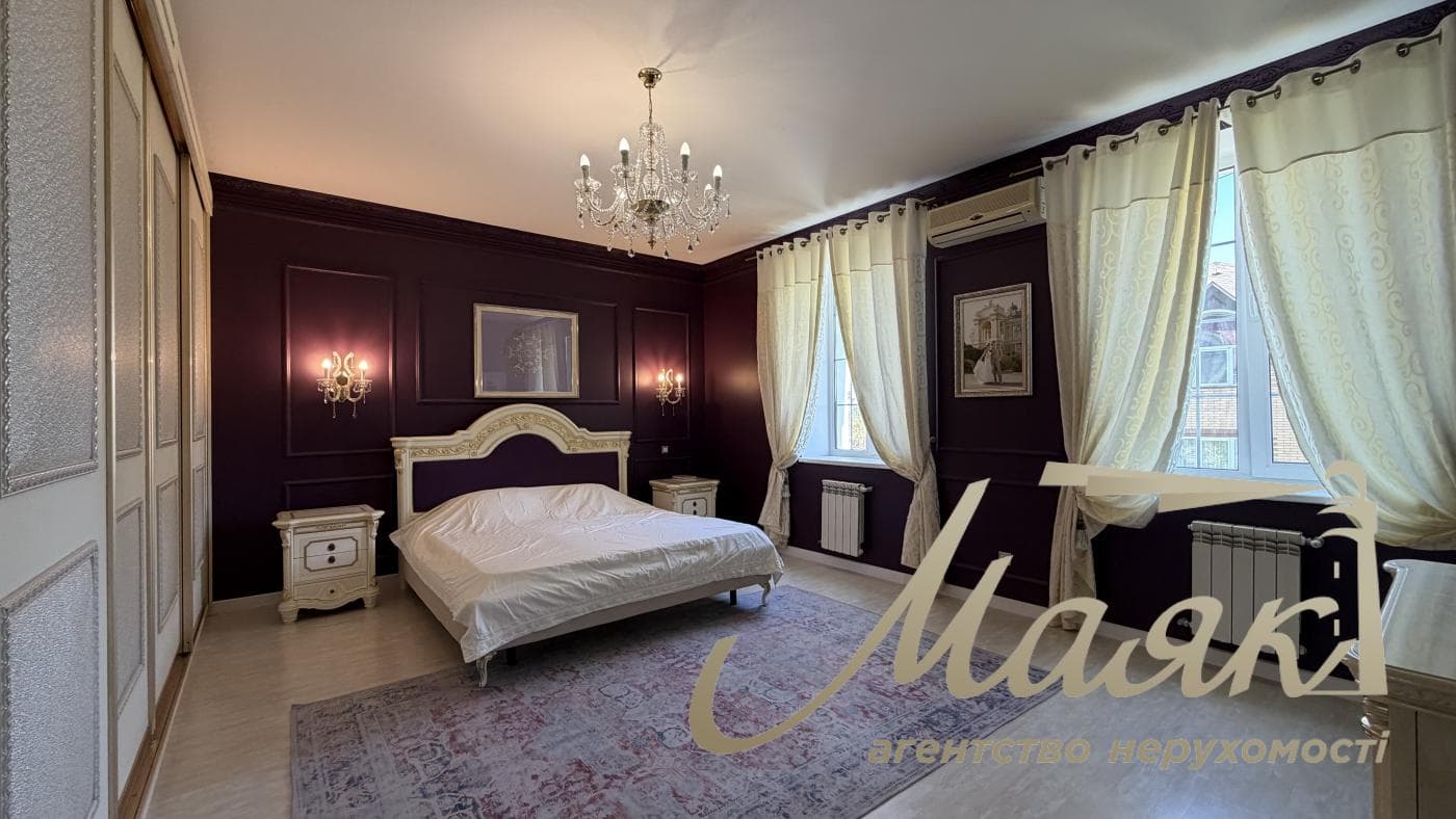Продаж преміального 3х-поверхового будинку 350 м² у Гореничі, Бучанський район, Київська область