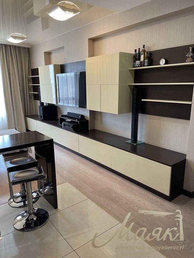 Rent 3 k apartment in Park Avenue Residential Complex, 95 sq.m., Pecherskiy district