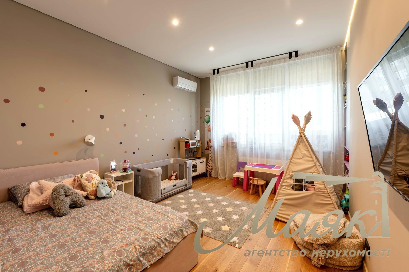 Продаж 4-х кімнатної квартири в ЖК River Stone вул. Трускавецька 10-Г