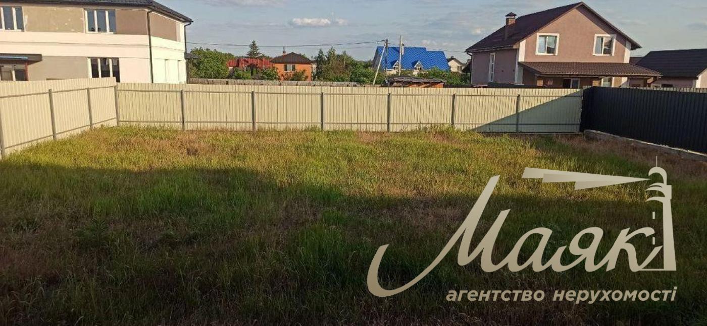 Продаж 1 поверх. будинку 160 кв.м. с. Святопетрівське. Передмістя Києва. Ділянка 7.5 сотки.