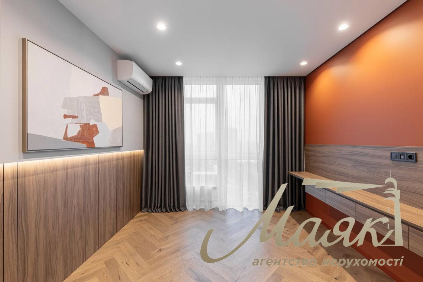 80-square-meter apartment for rent in the French Quarter 2 residential complex, Predslavinskaya St., Downtown, Kyiv