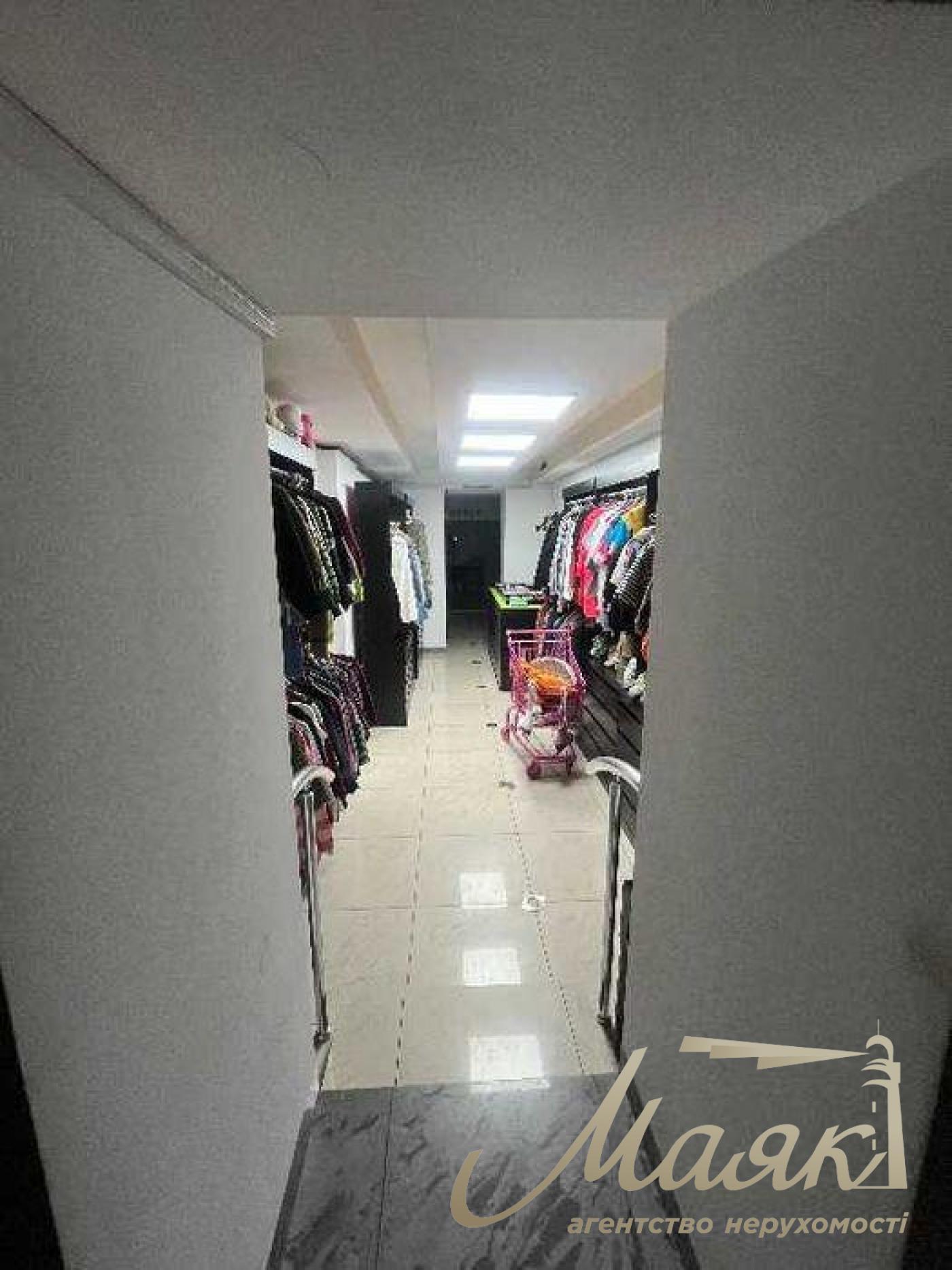 Продаж фасадного приміщення 121 м.кв. Підвисоцького, Печерськ