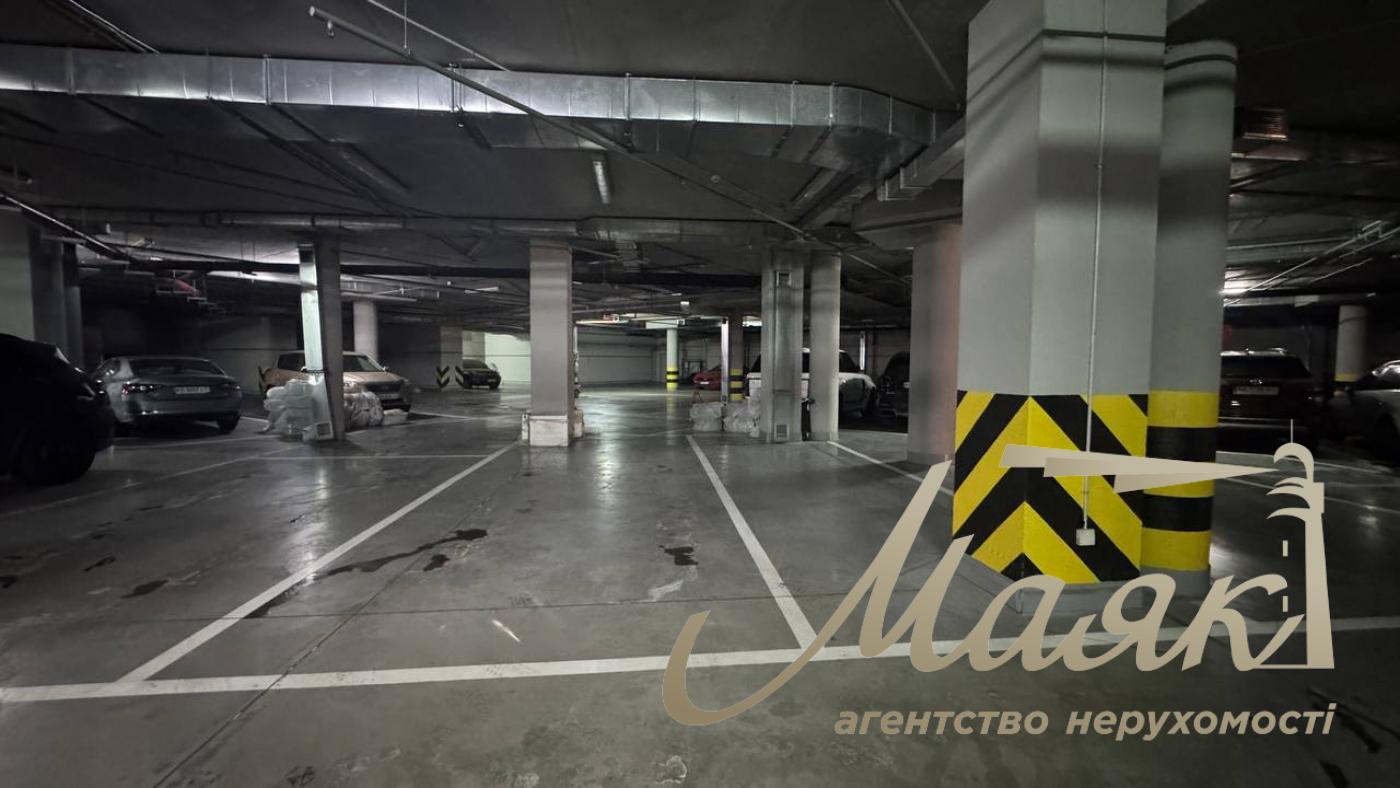 Sale of parking in the residential complex Bulvar Fontanov, Saperne Pole St.